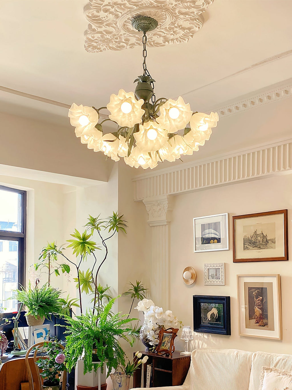 lily-of-the-valley-flower-chandelier-anzaz--61