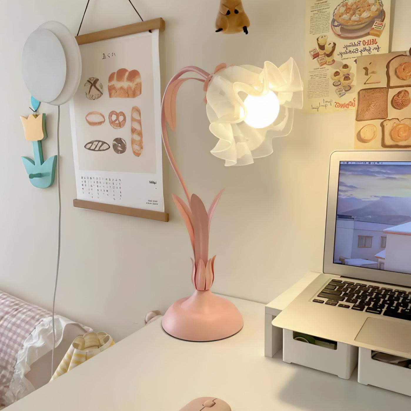lily-of-the-valley-table-lamp-anzaz--22