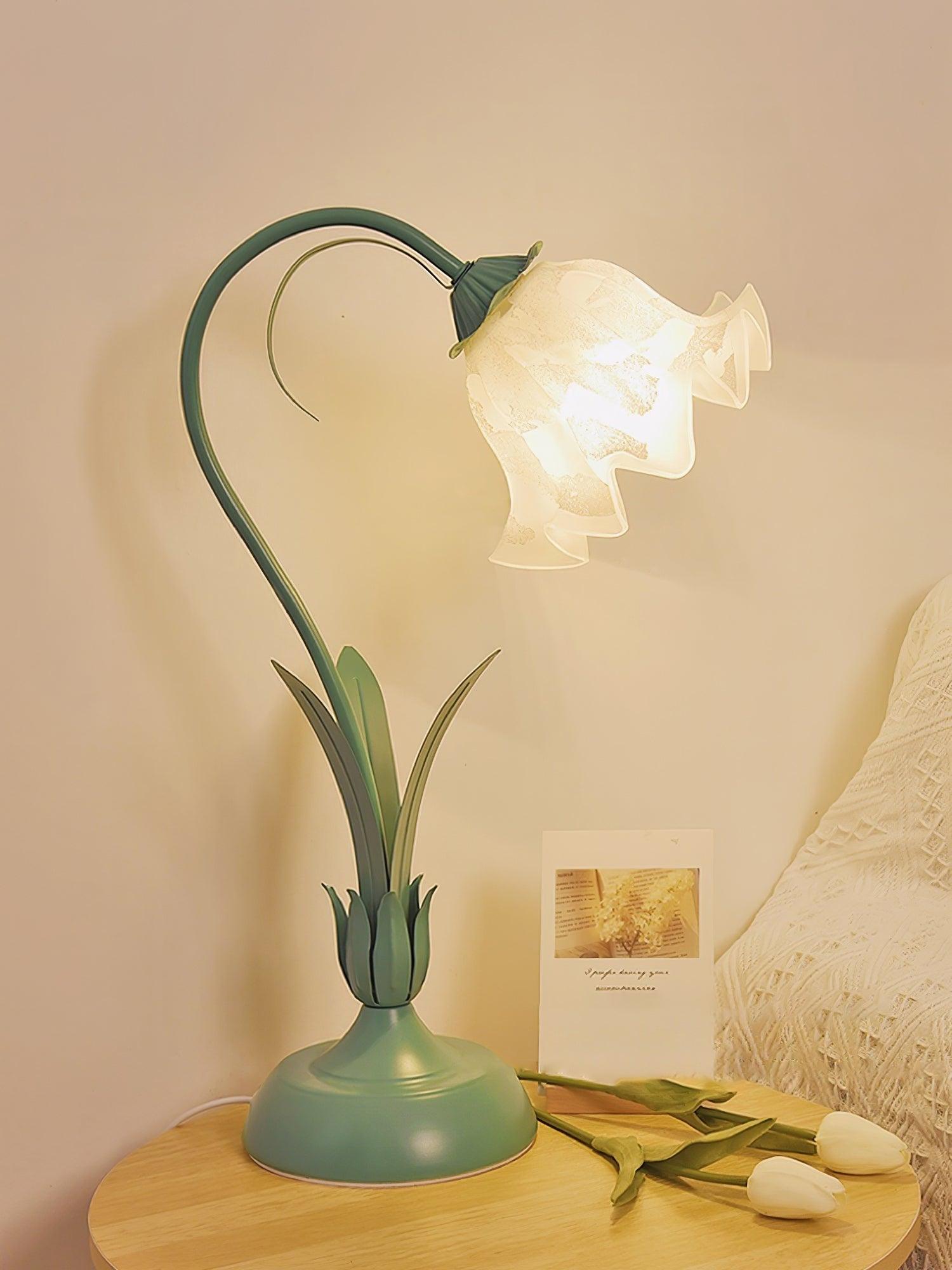 lily-of-the-valley-table-lamp-anzaz--40