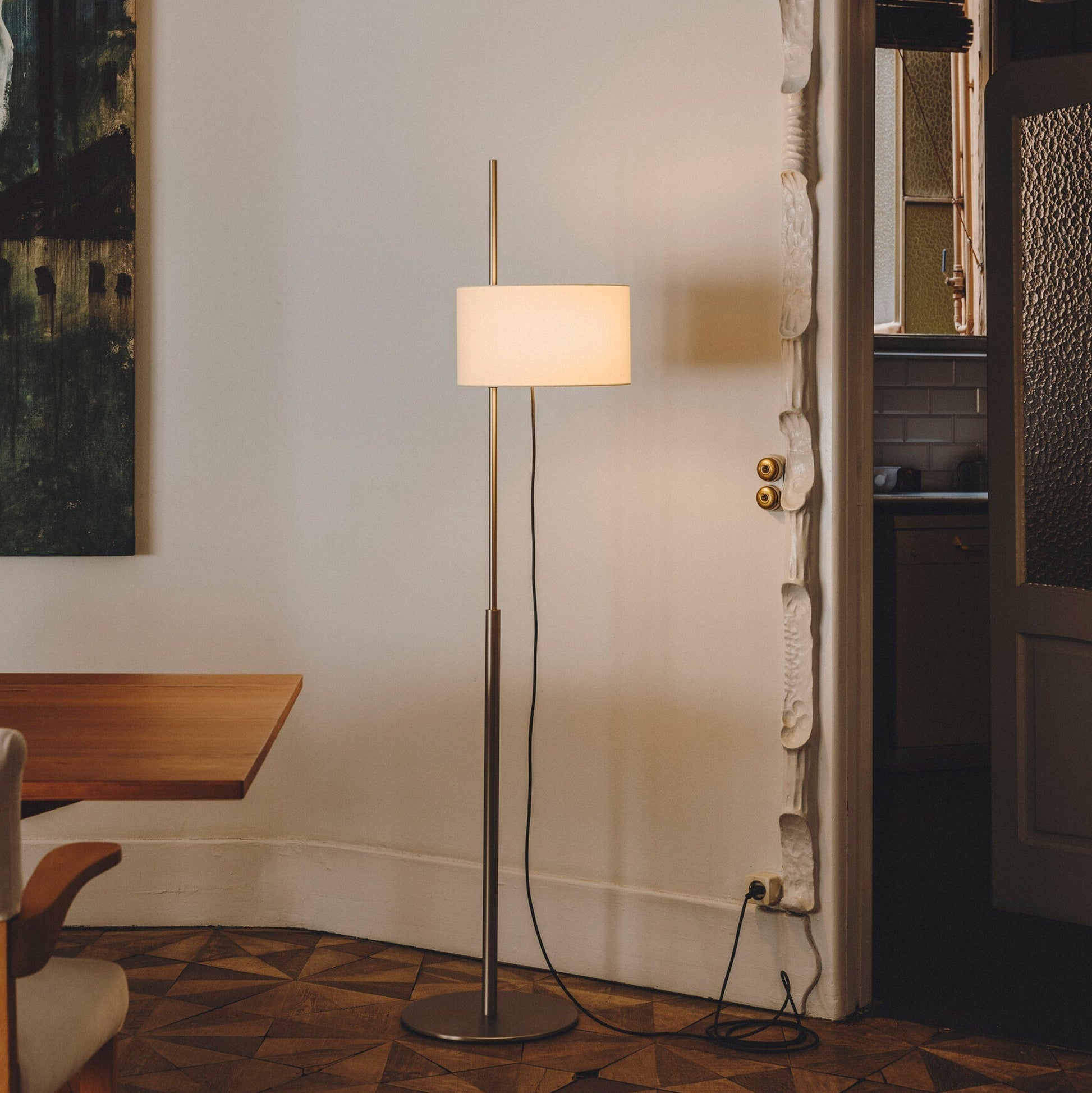 lino-arc-floor-lamp-anzaz-Nickel & White-2