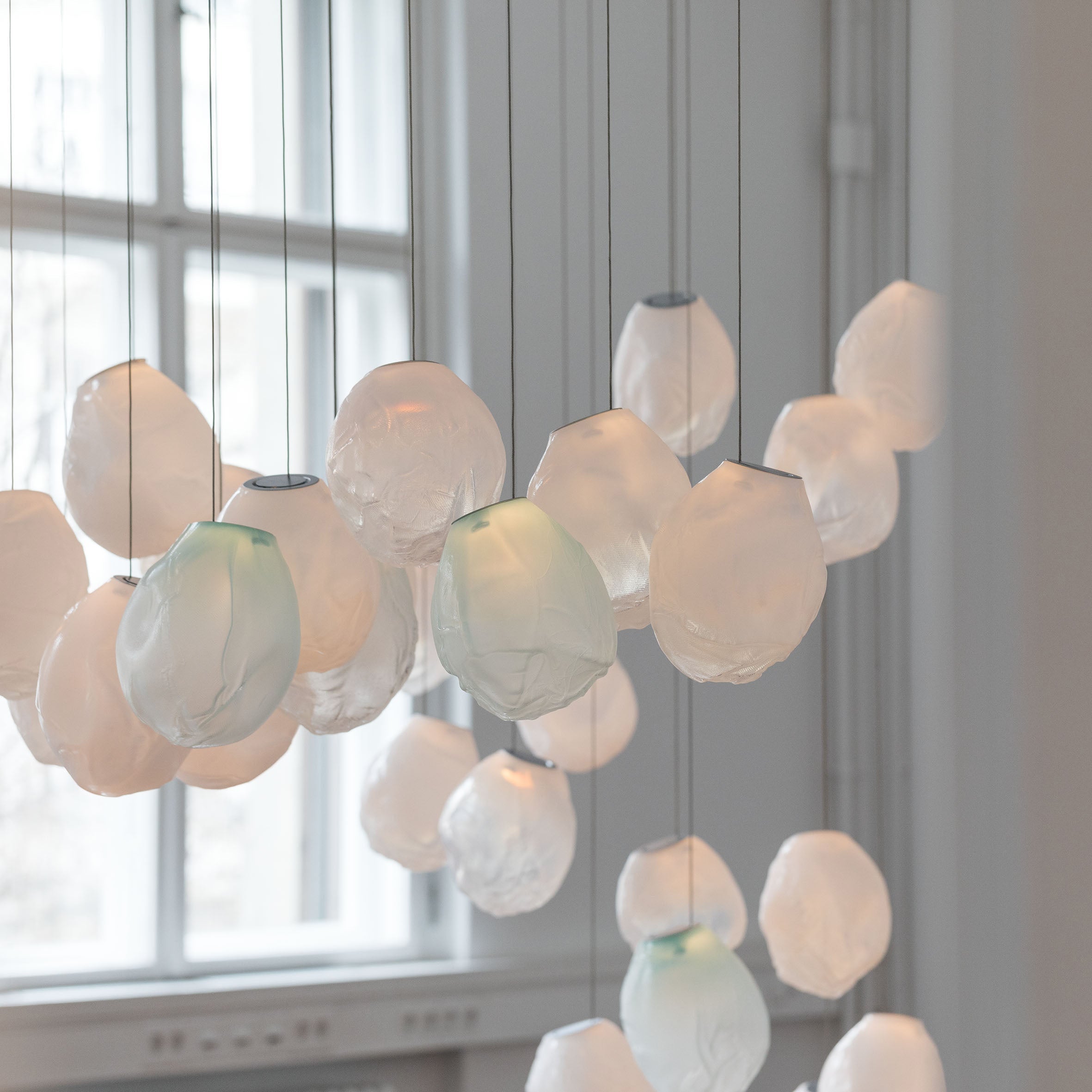 liquid-glass-stone-pendant-light-anzaz--69