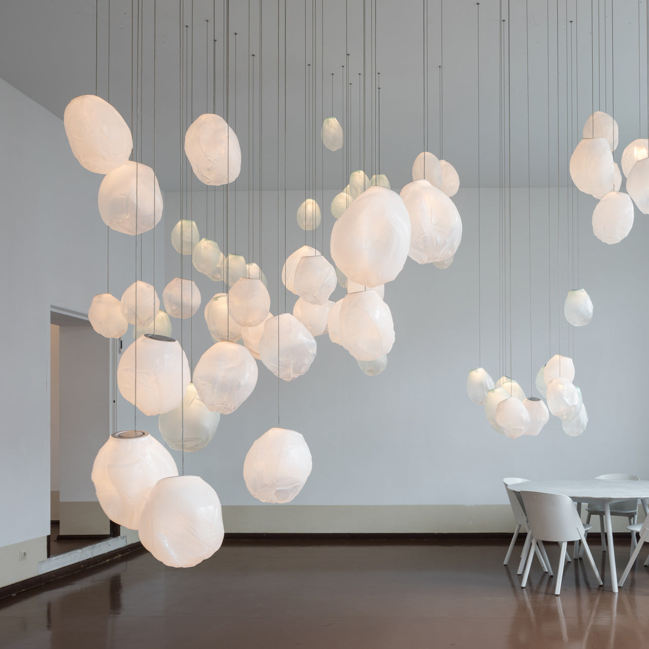 liquid-glass-stone-pendant-light-anzaz-White-3