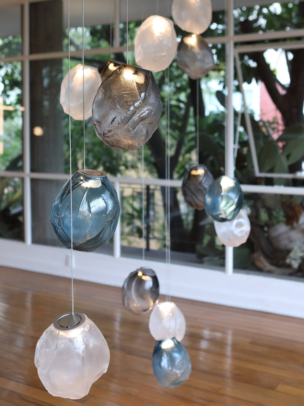liquid-glass-stone-pendant-light-anzaz--52