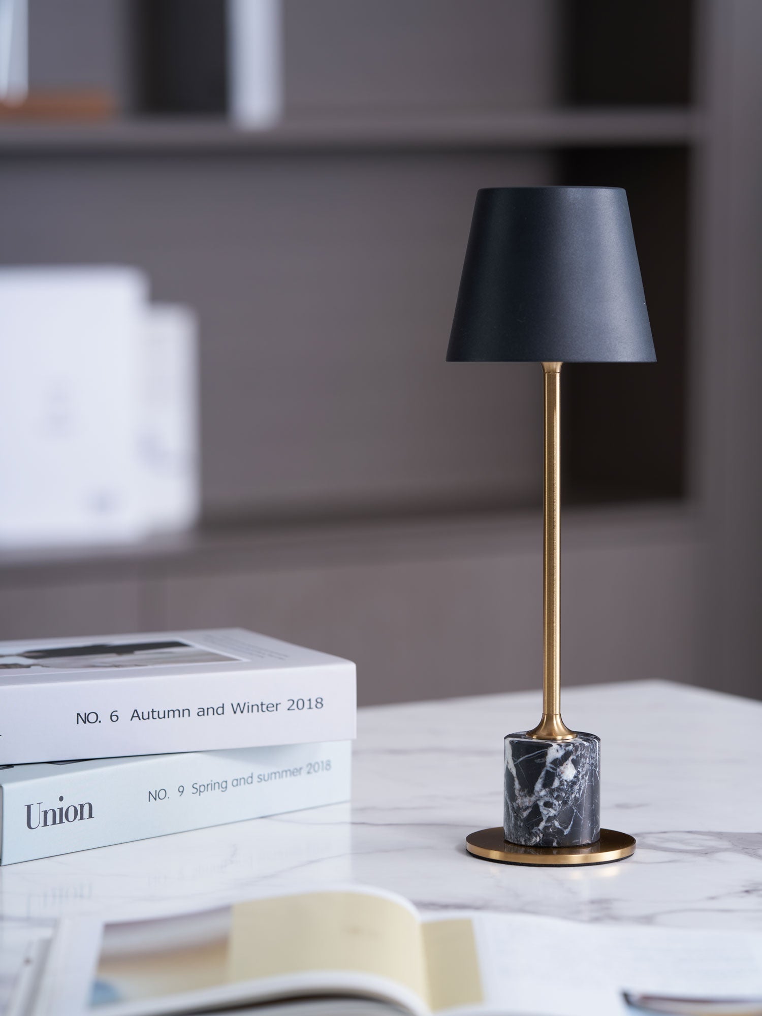 lirio-mini-marble-table-lamp-anzaz--30