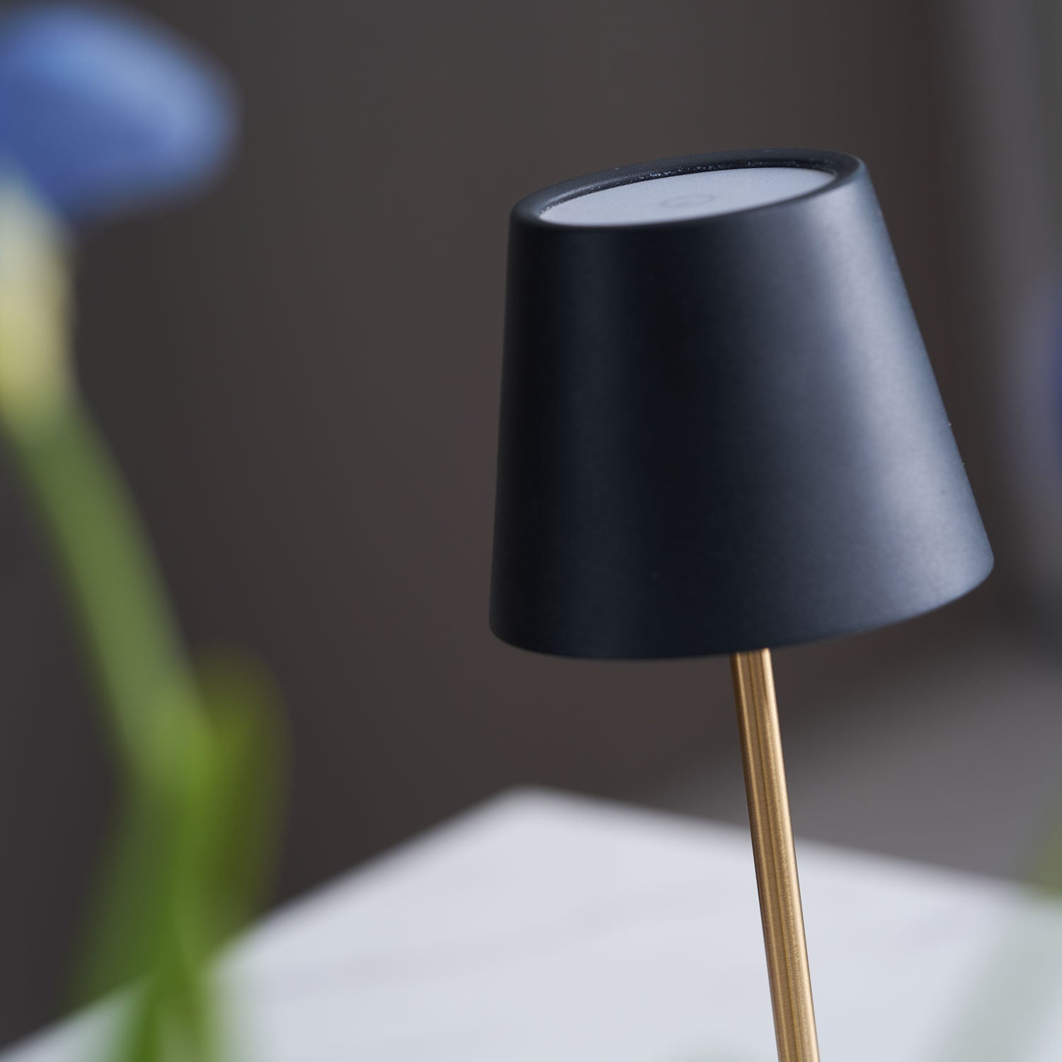 lirio-mini-marble-table-lamp-anzaz--32