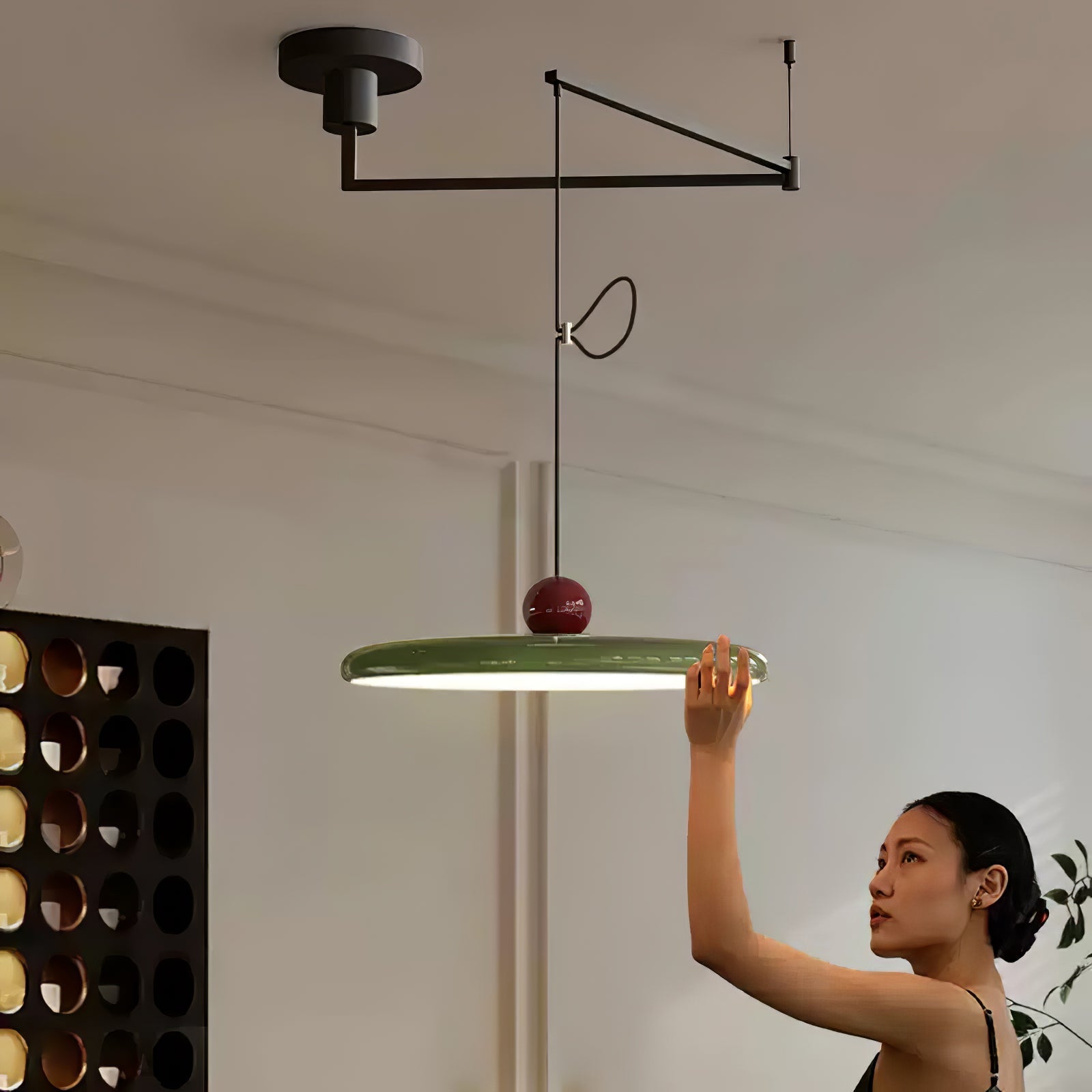 lola-swing-arm-pendant-lamp-anzaz--28