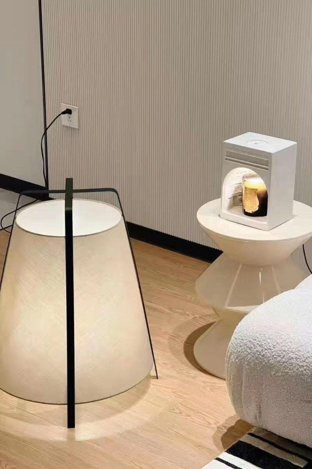 luca-soft-glow-table-lamp-anzaz-White & Black-5