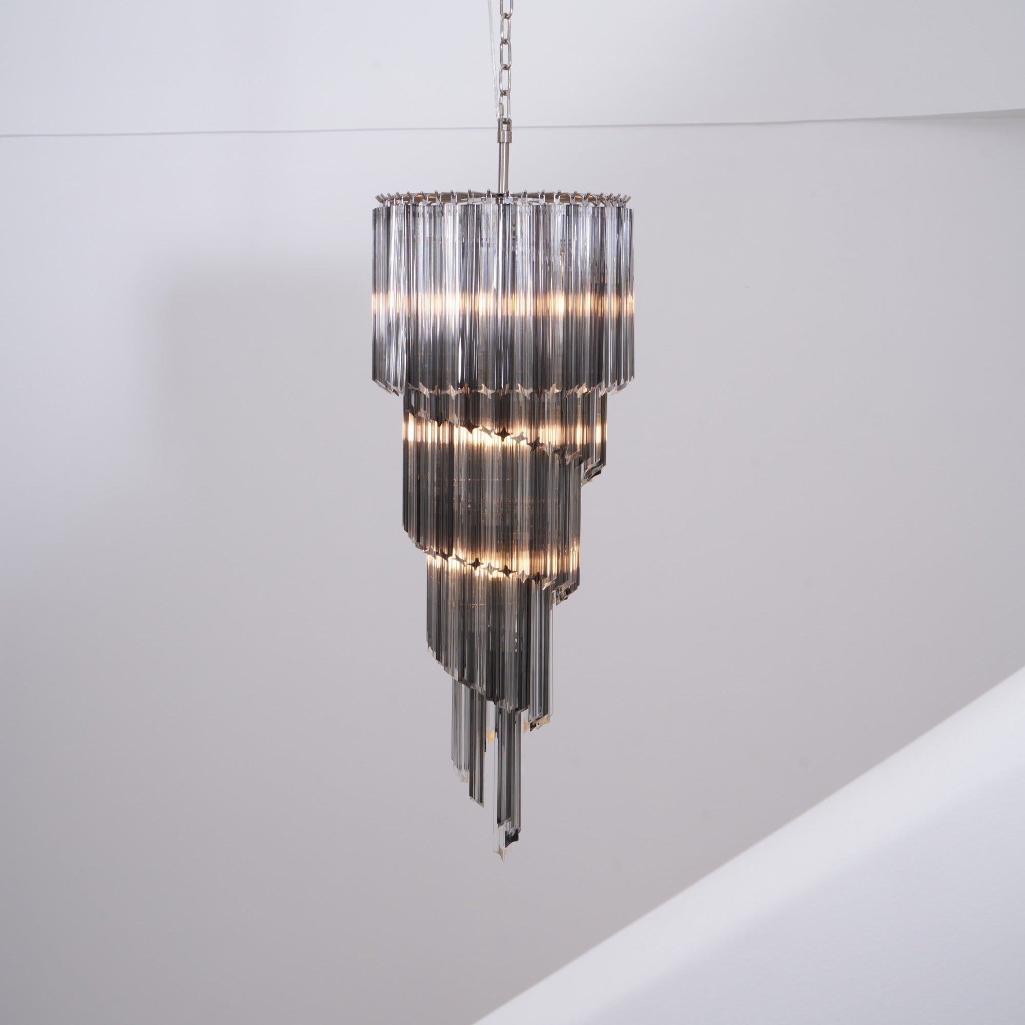 lucente-noir-spiral-chandelier-anzaz--6