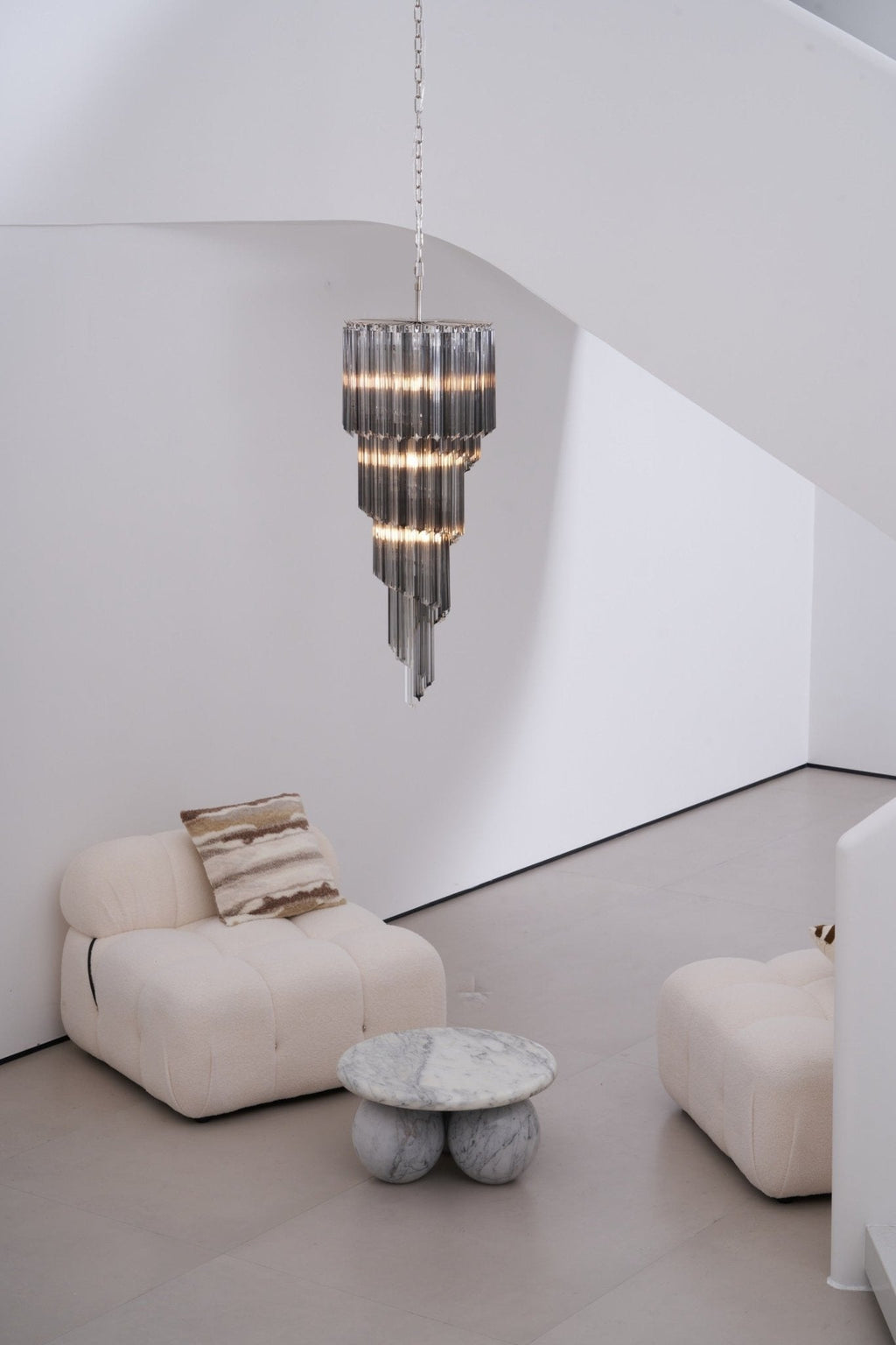 lucente-noir-spiral-chandelier-anzaz--28