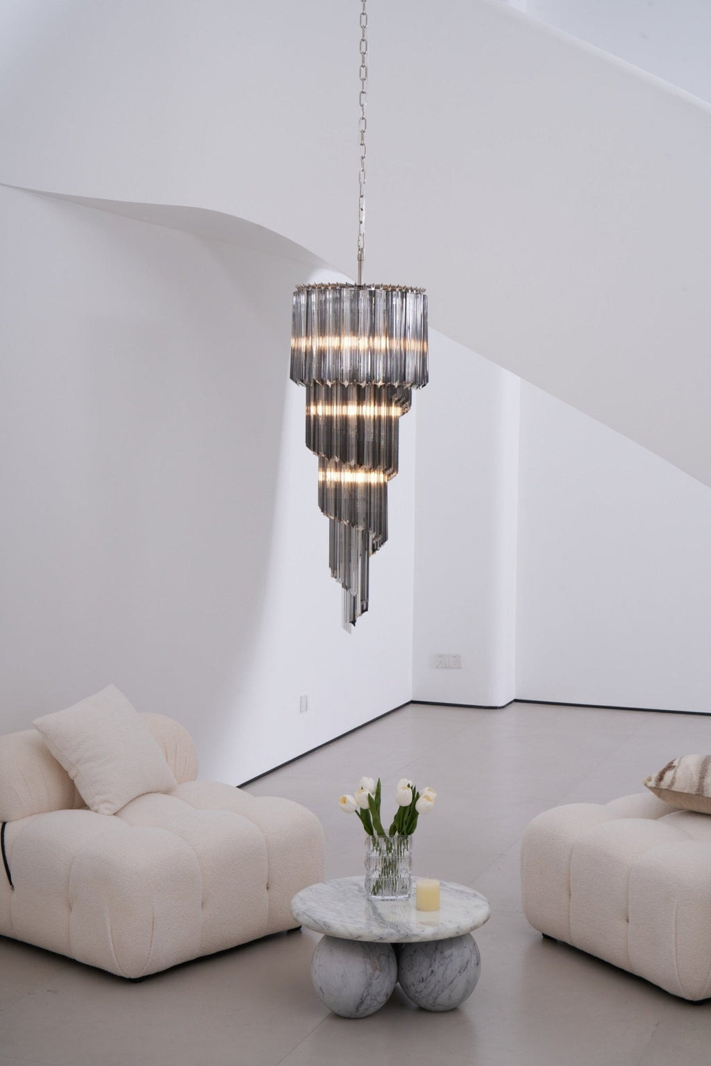 lucente-noir-spiral-chandelier-anzaz--36