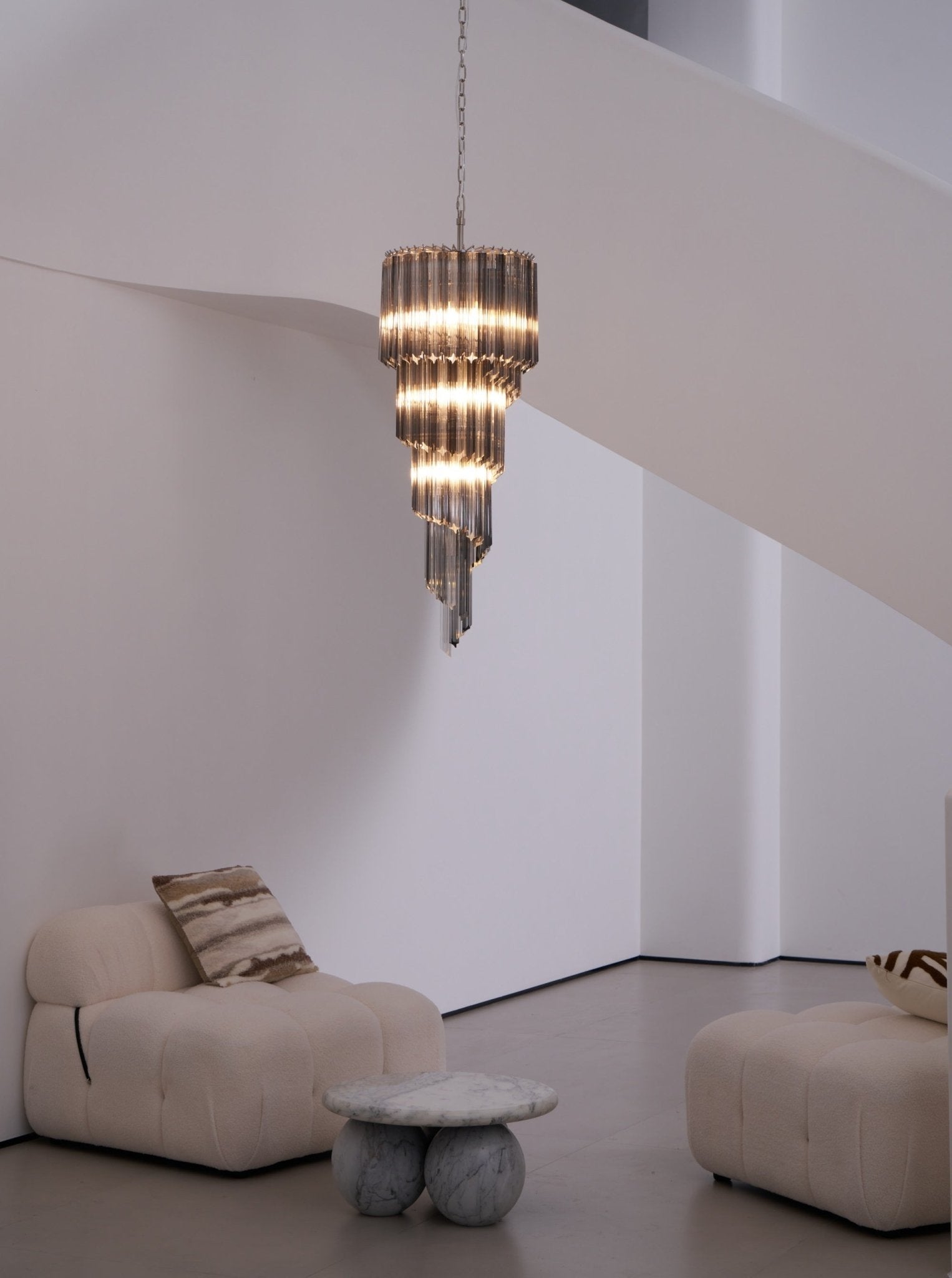 lucente-noir-spiral-chandelier-anzaz--20