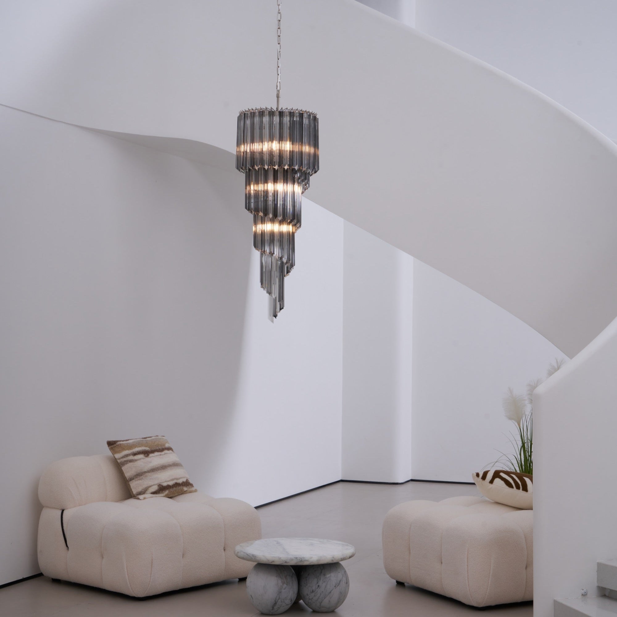 lucente-noir-spiral-chandelier-anzaz--22