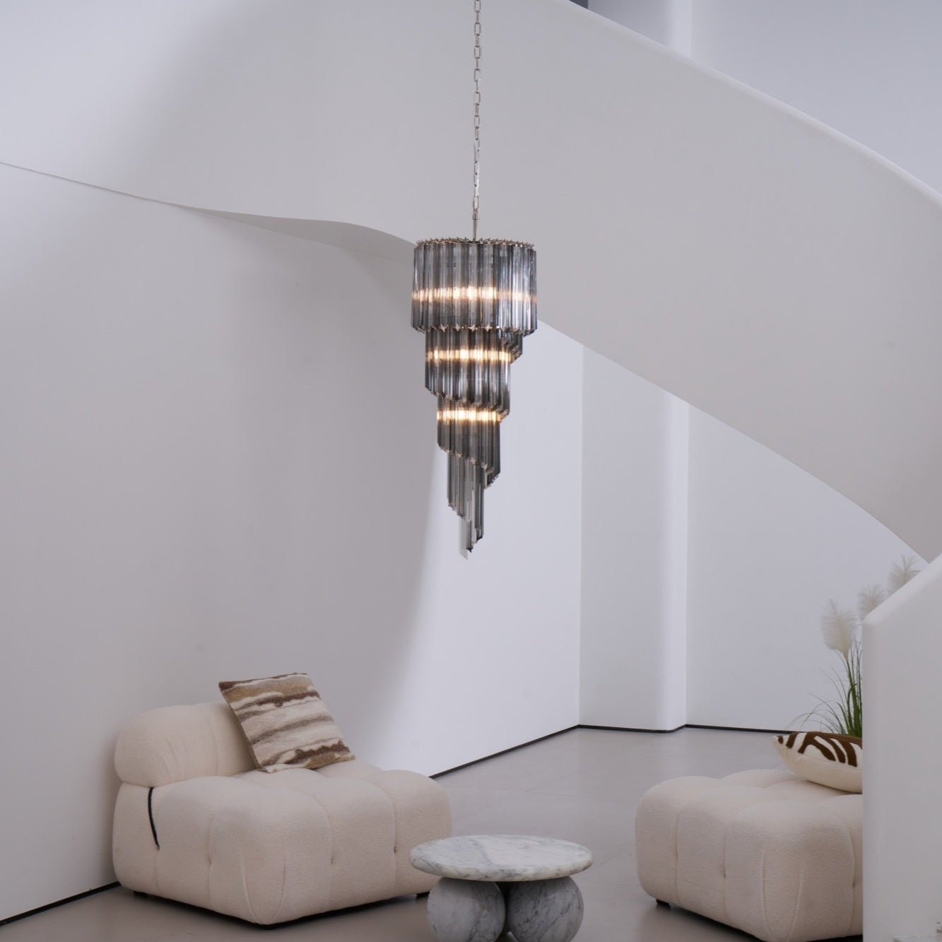 lucente-noir-spiral-chandelier-anzaz--15