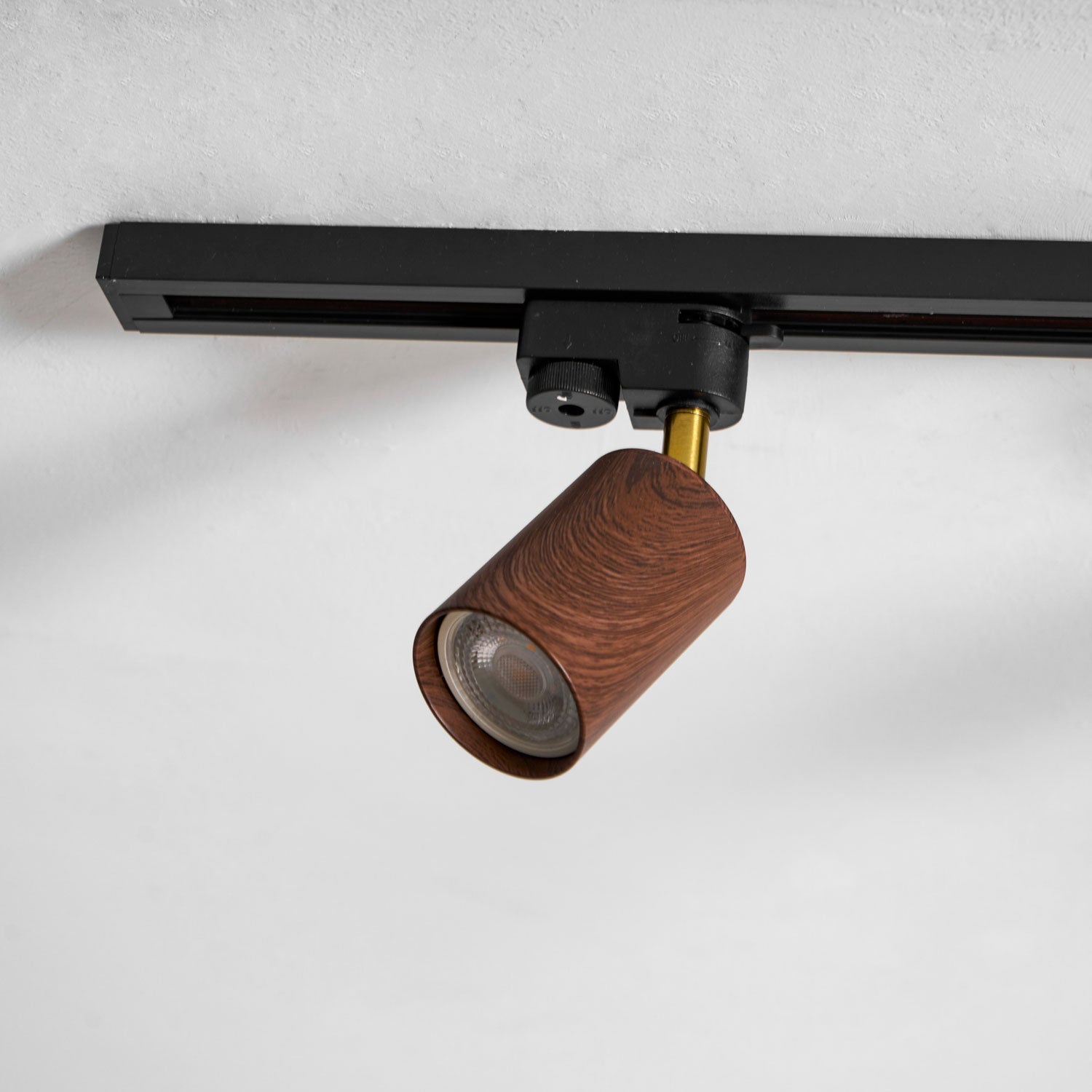 luma-flex-track-light-anzaz--27