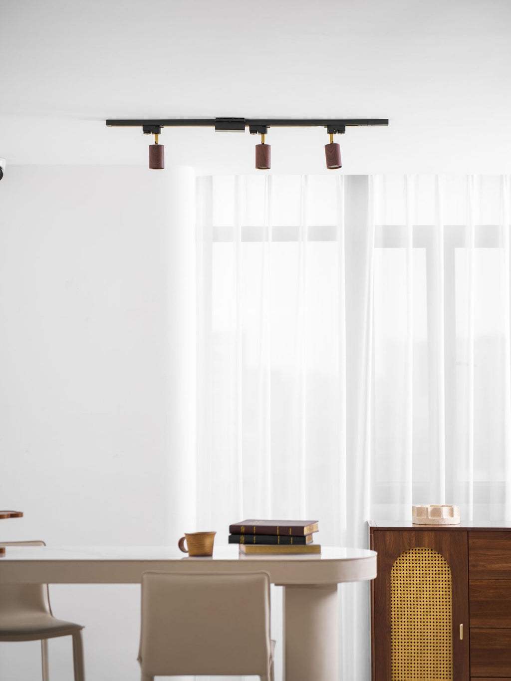 luma-flex-track-light-anzaz--21