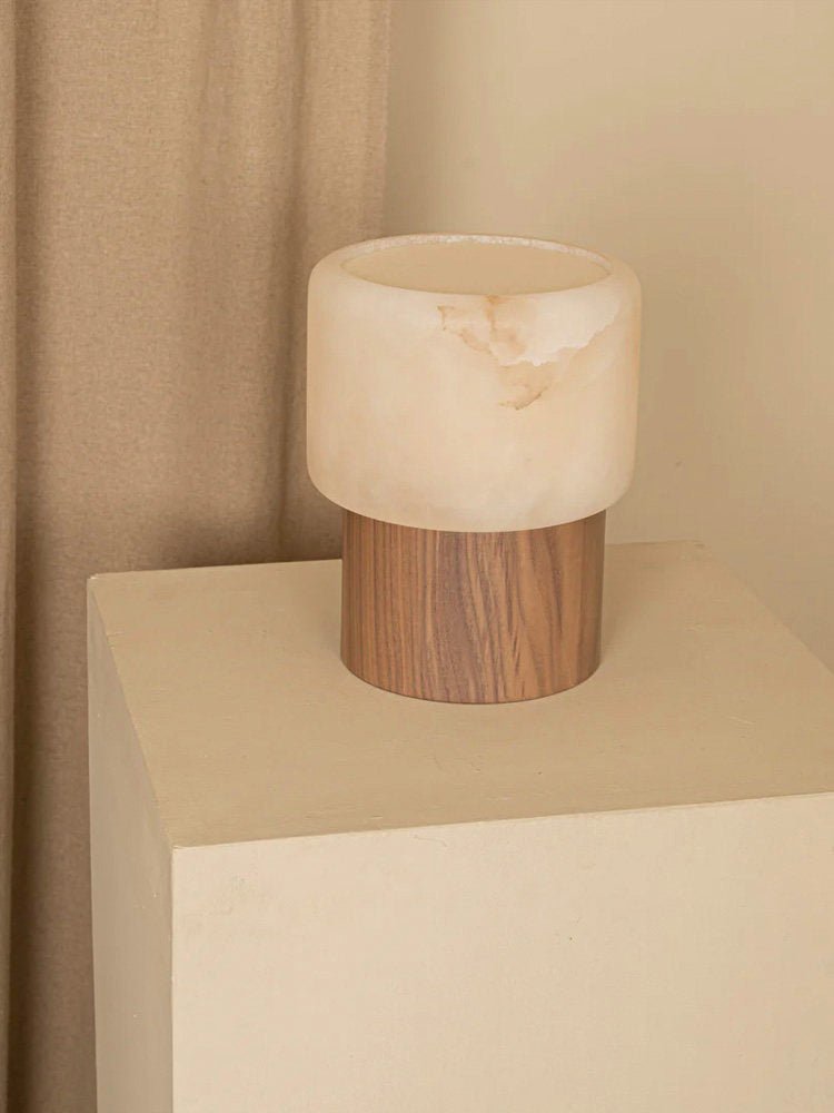 luma-core-alabaster-table-lamp-anzaz--11