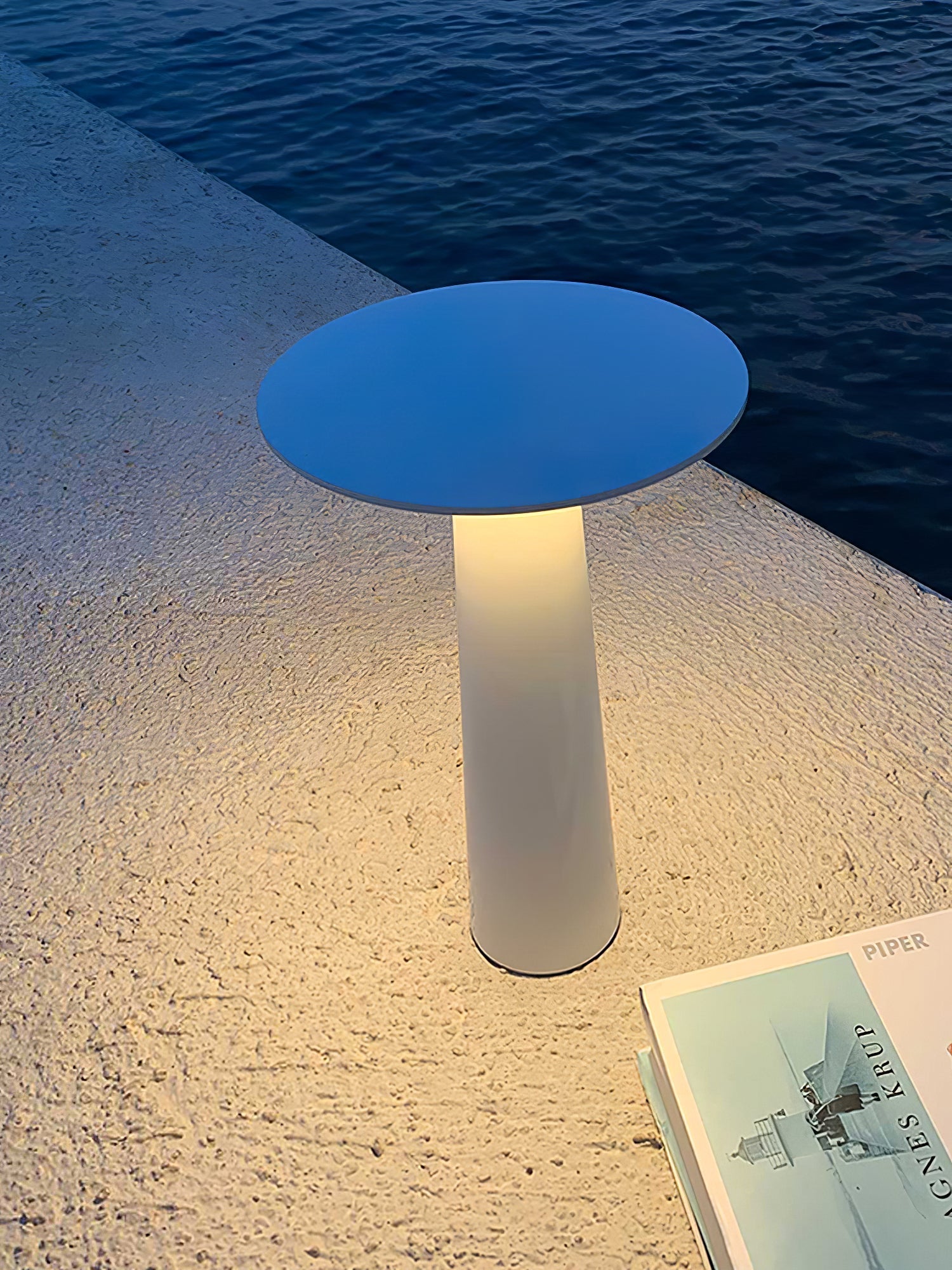 luma-disk-outdoor-table-light-anzaz--7