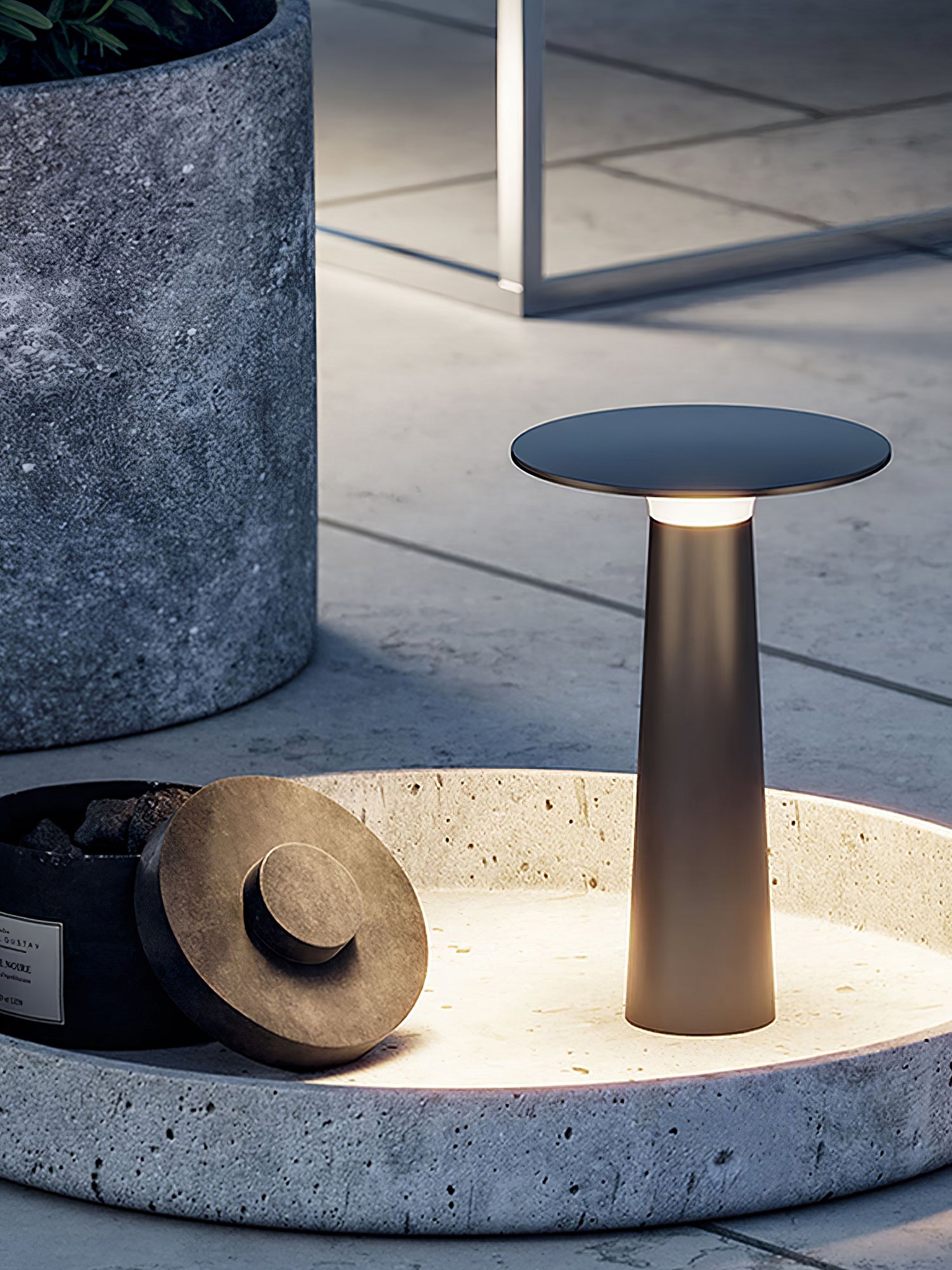 luma-disk-outdoor-table-light-anzaz--8