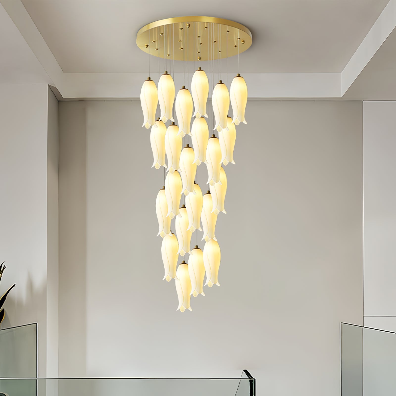 luma-flora-stairs-chandelier-anzaz-Gold & White-2