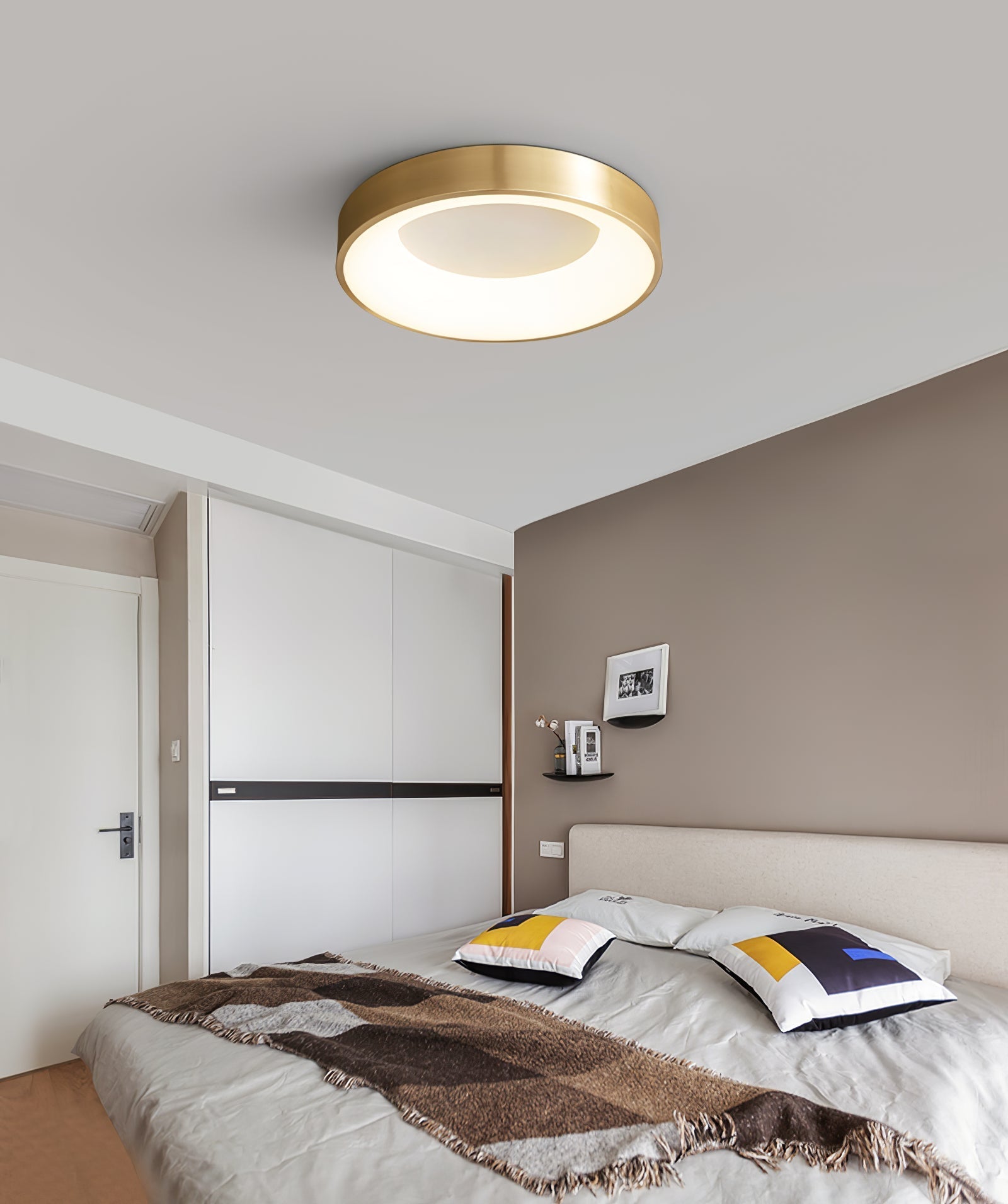 lumenia-ceiling-light-anzaz-Brass-10