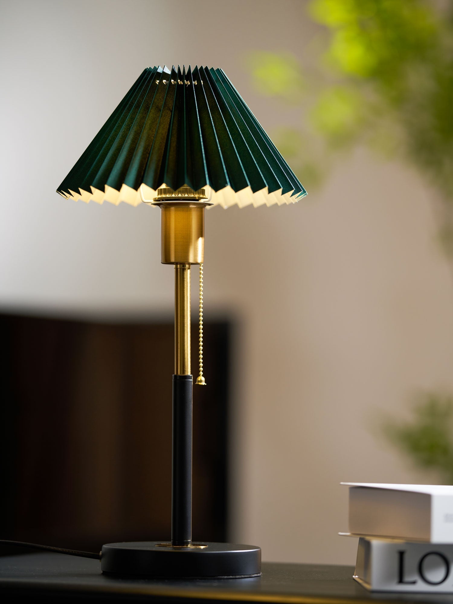 lumi-pleated-table-lamp-anzaz--13
