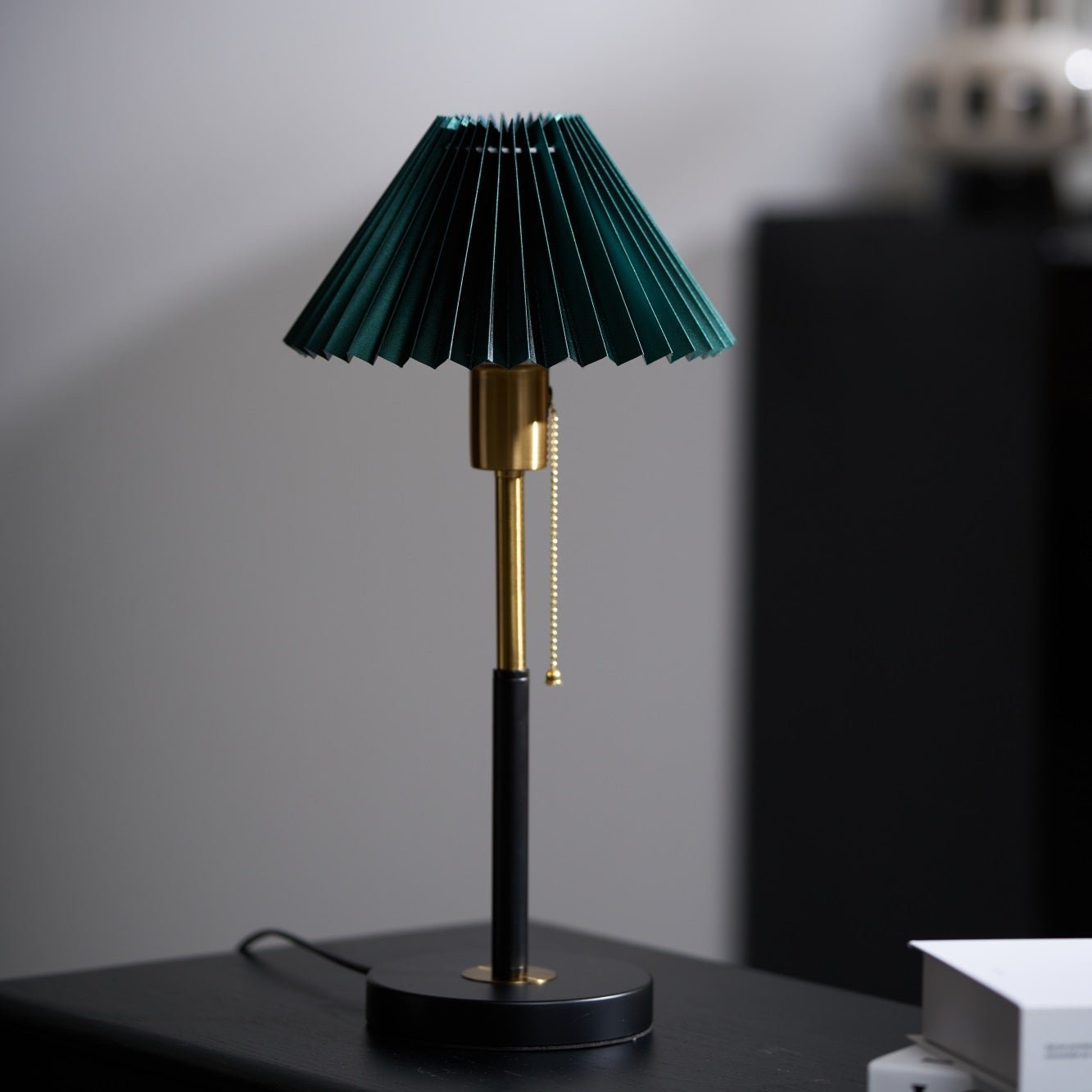 lumi-pleated-table-lamp-anzaz--21