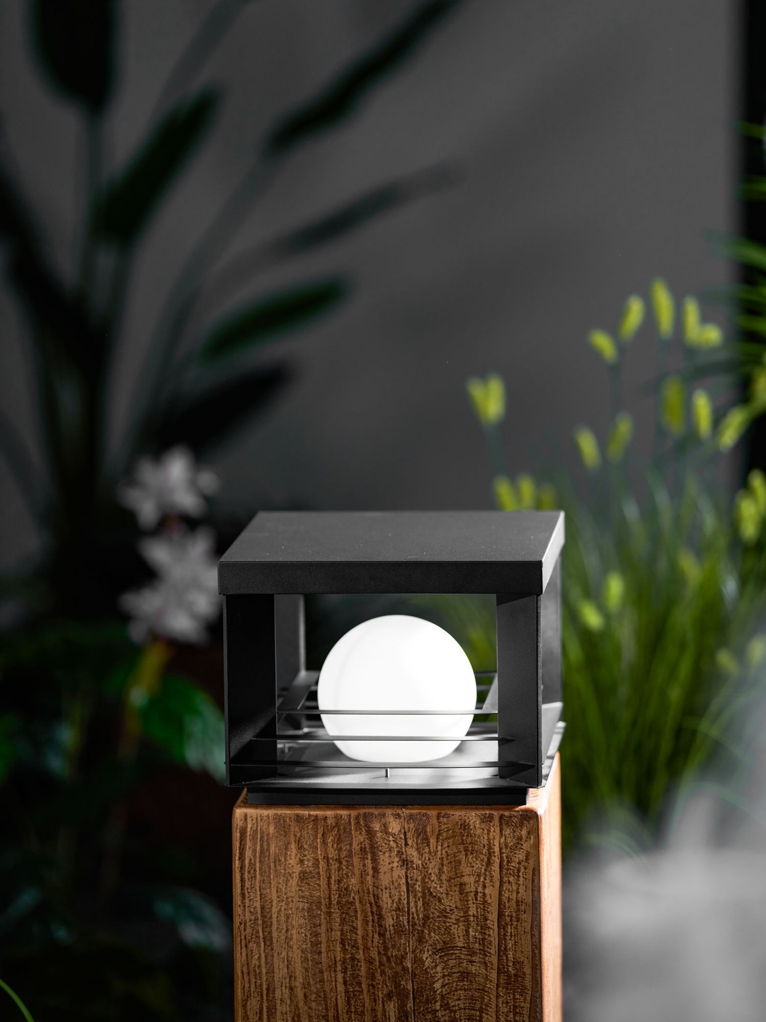 lunar-crate-outdoor-lamp-anzaz--35