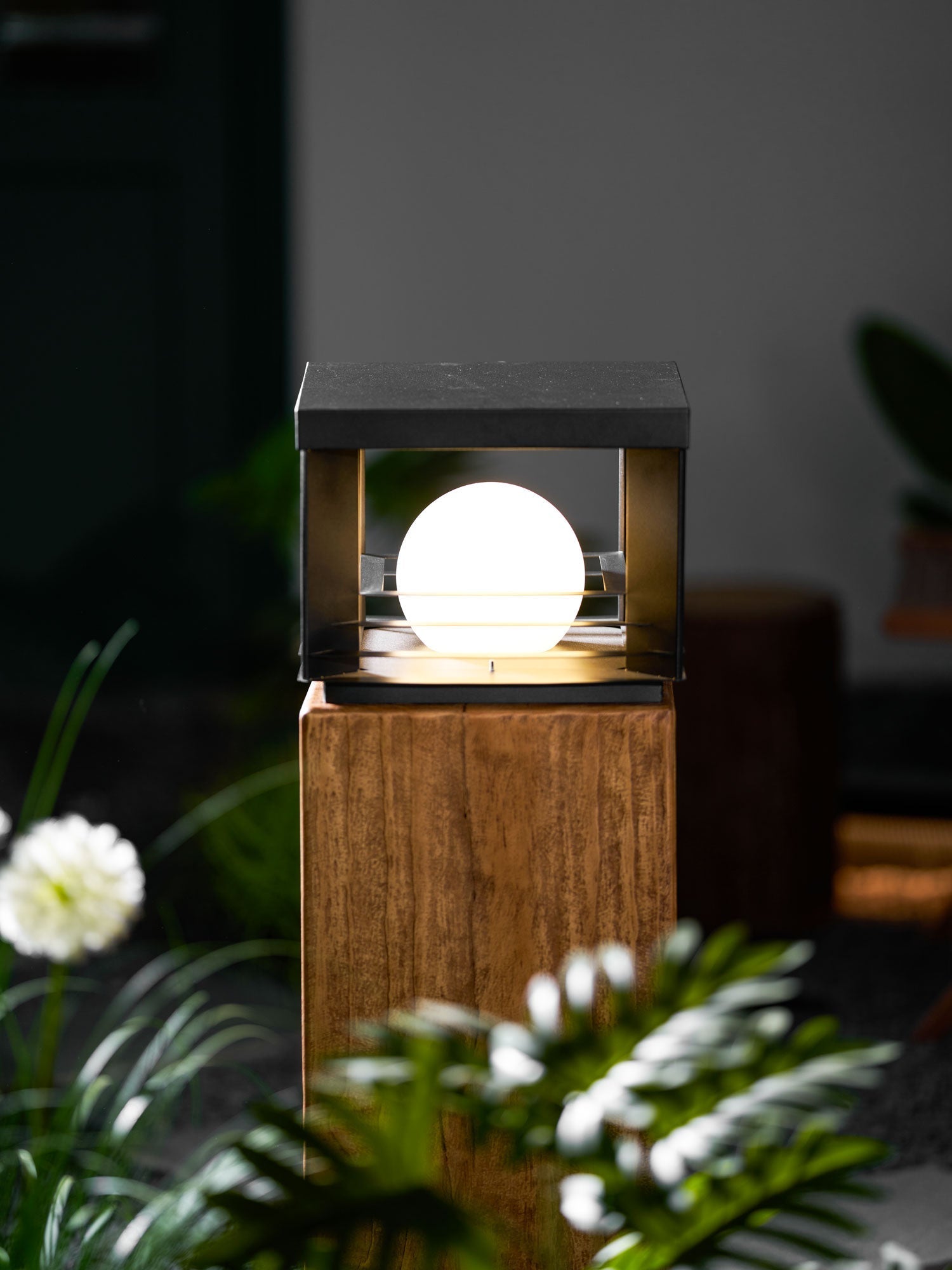 lunar-crate-outdoor-lamp-anzaz--39