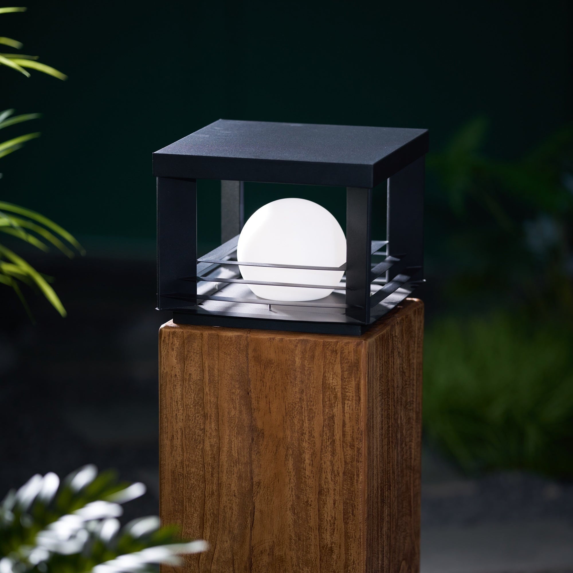 lunar-crate-outdoor-lamp-anzaz--6