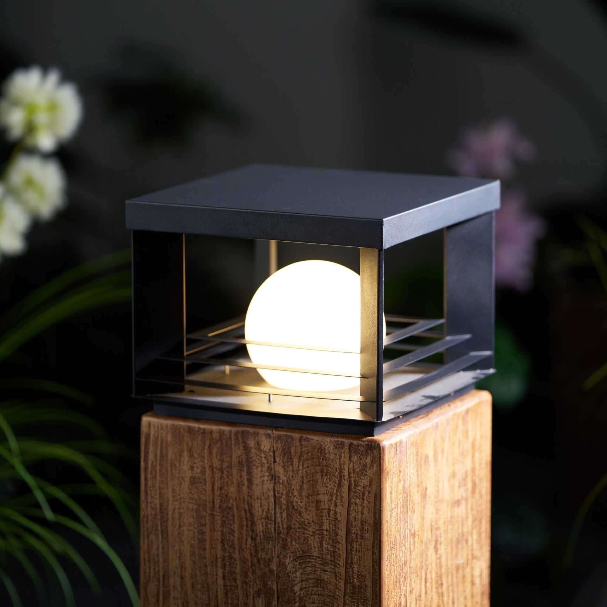 lunar-crate-outdoor-lamp-anzaz--4