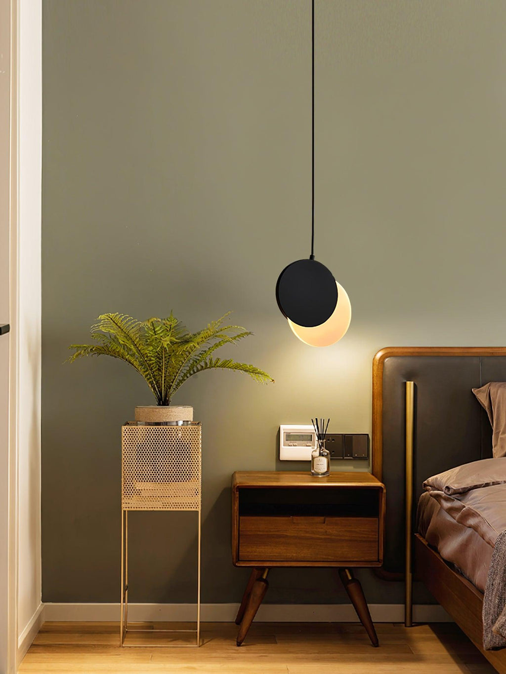 lunar-eclipse-pendant-light-anzaz--14