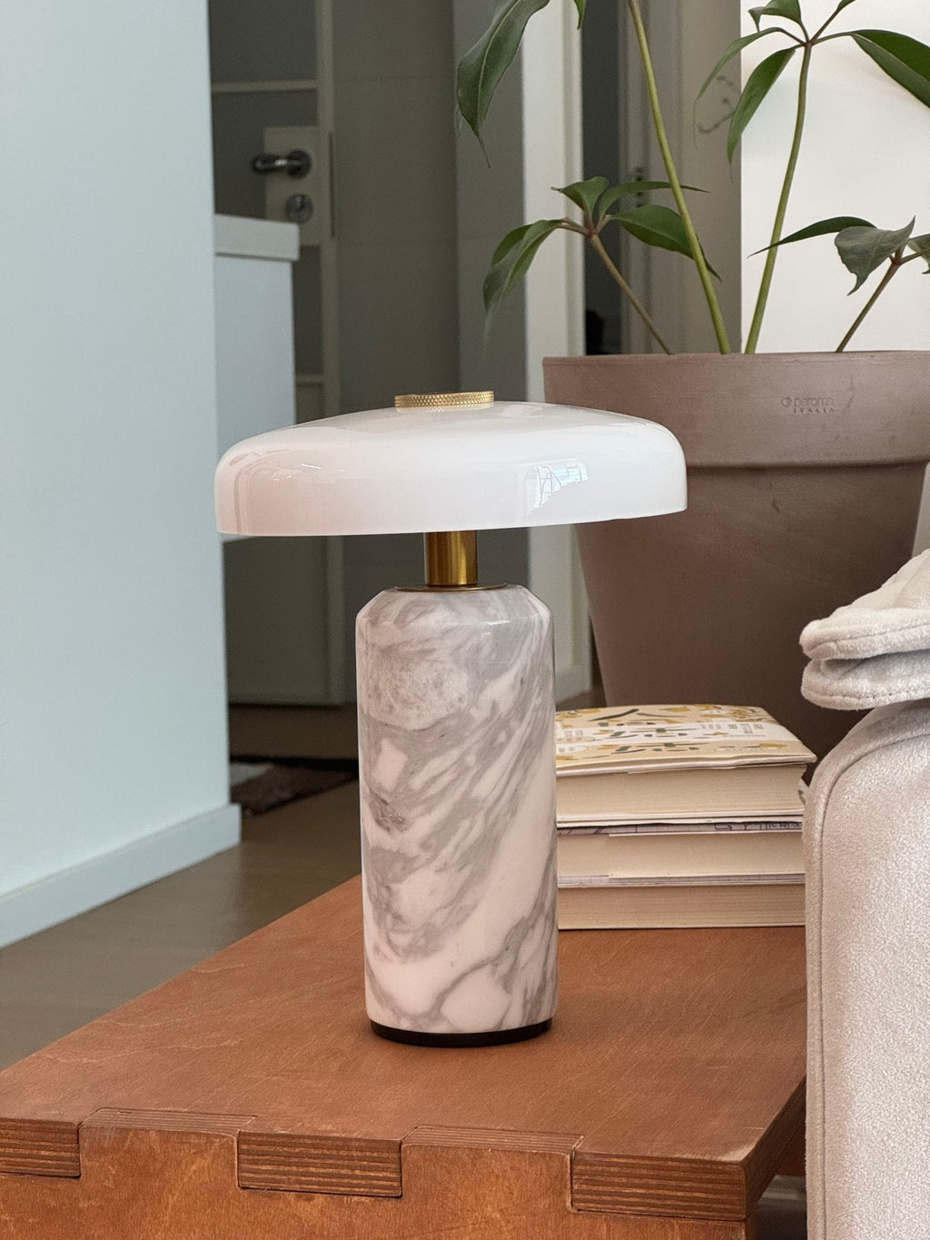 lunara-marble-table-lamp-anzaz--22