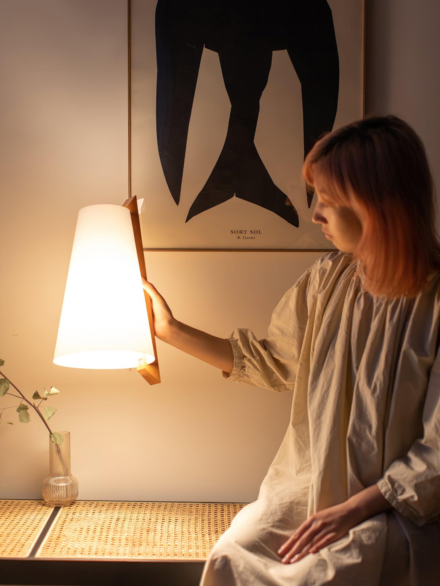 lupe-wall-lamp-anzaz--13