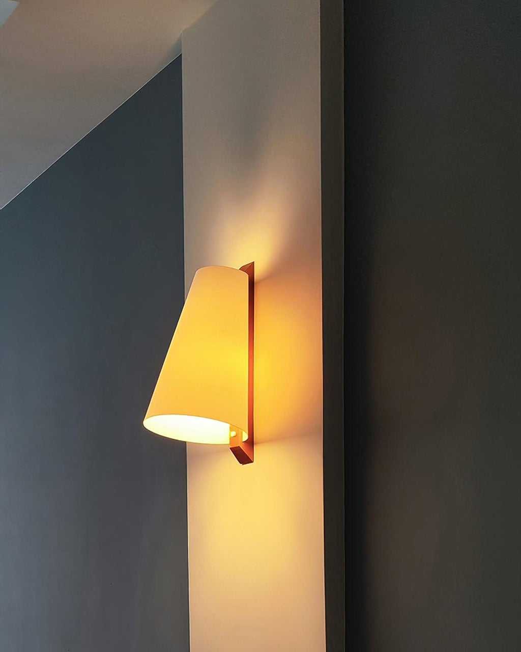 lupe-wall-lamp-anzaz--16