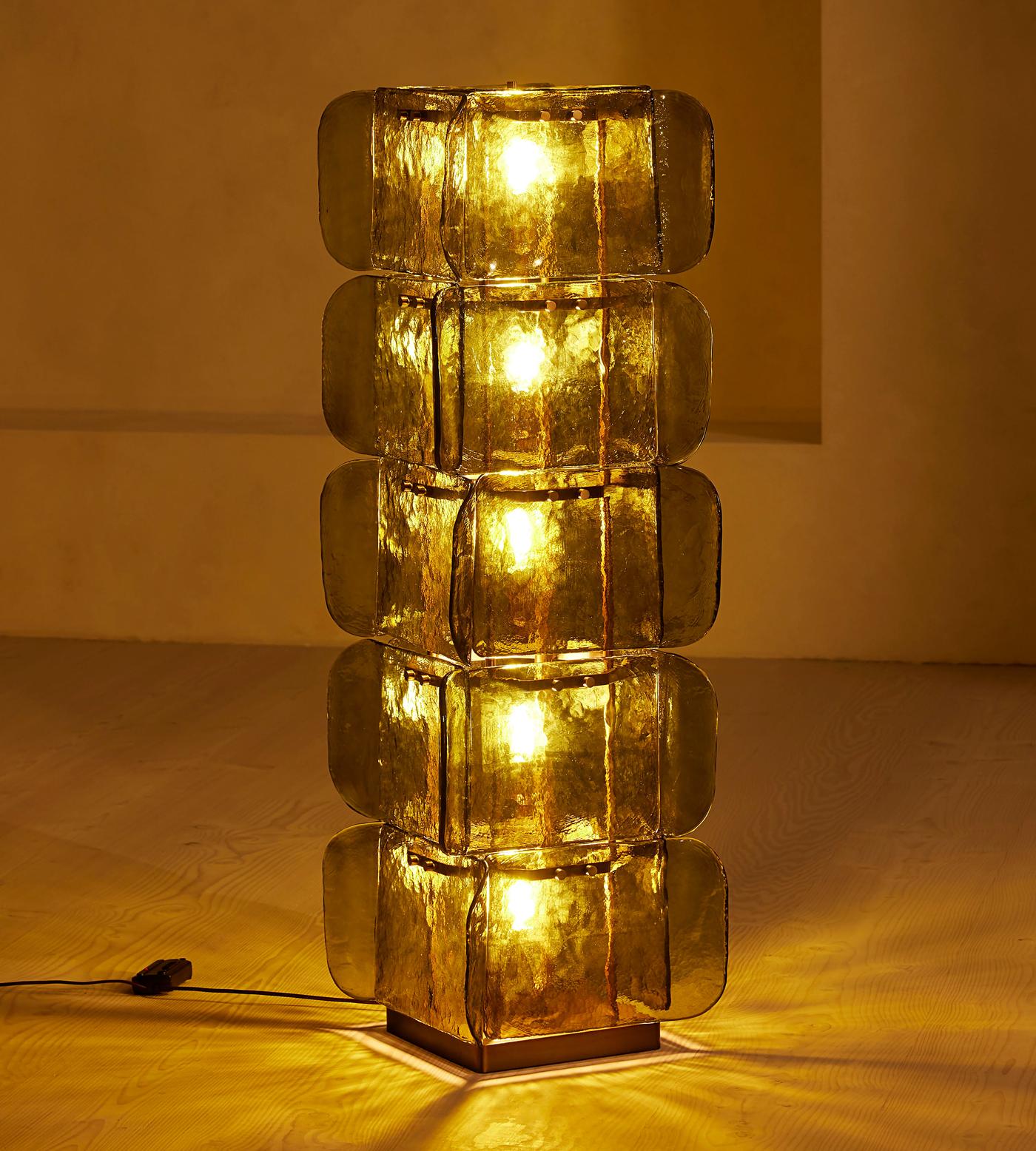lush-glass-tower-floor-lamp-anzaz--9