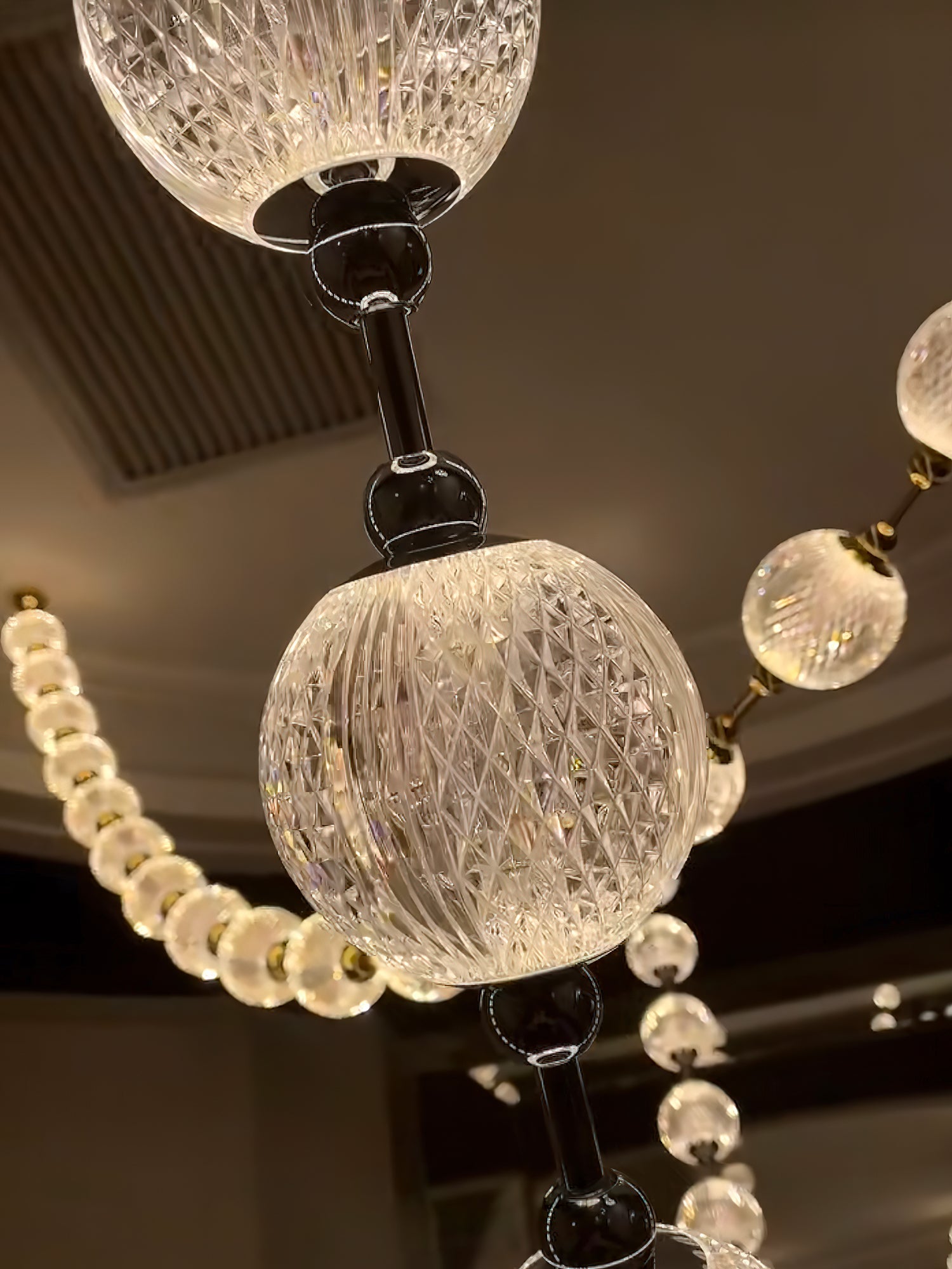 strand-necklace-chandelier-anzaz-Gold & Clear-17
