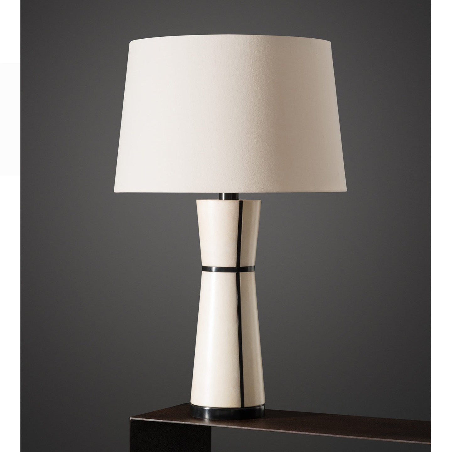 luxe-leather-table-lamp-anzaz--6