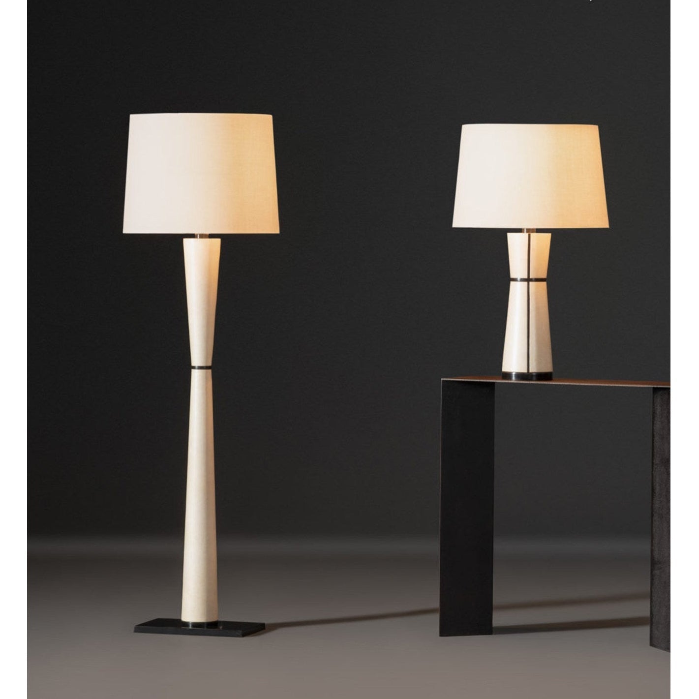 luxe-leather-table-lamp-anzaz--7