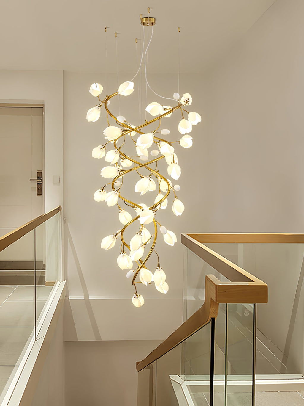 lysandra-cascade-stairs-chandelier-anzaz--18