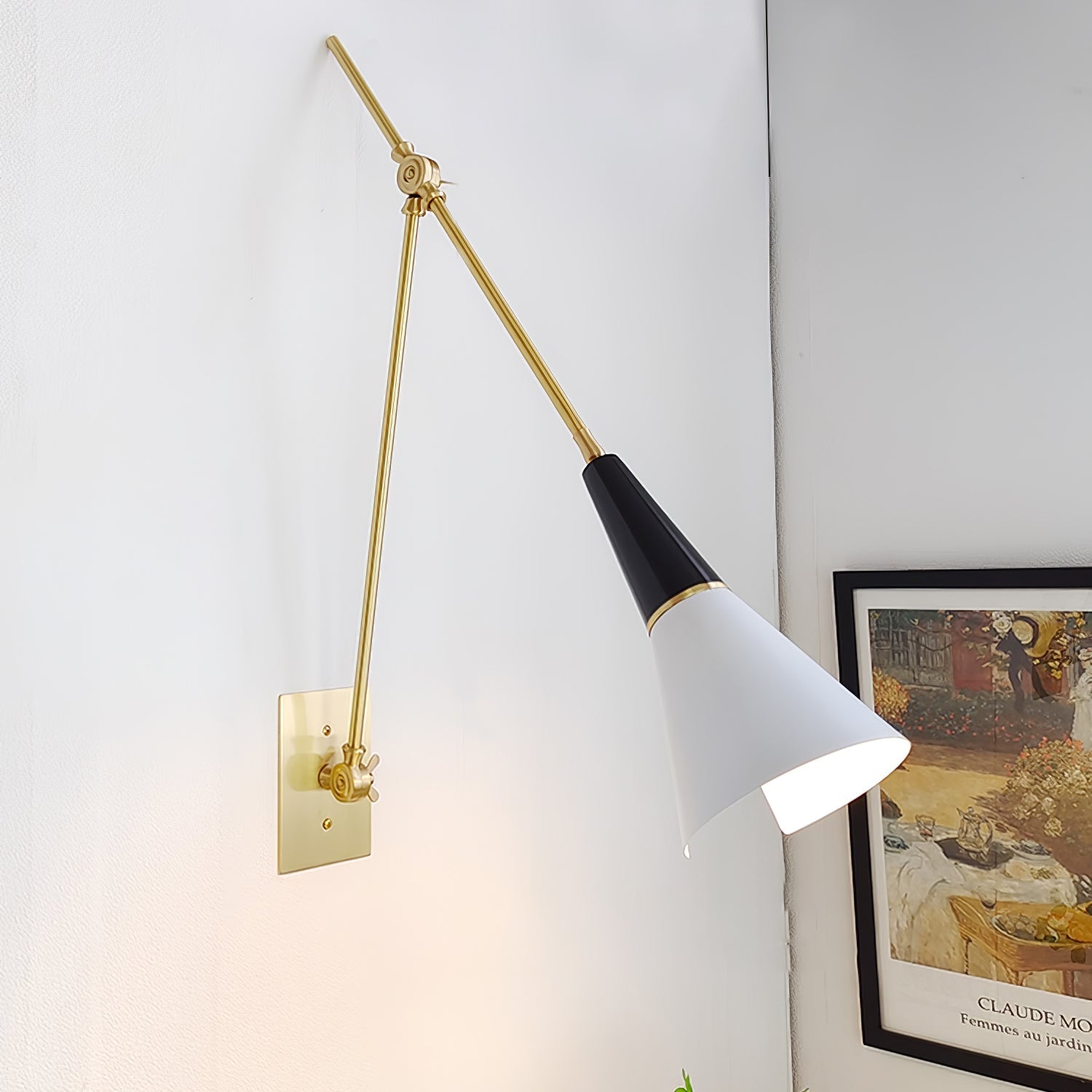 magari-wall-lamp-anzaz-White & Brass-2