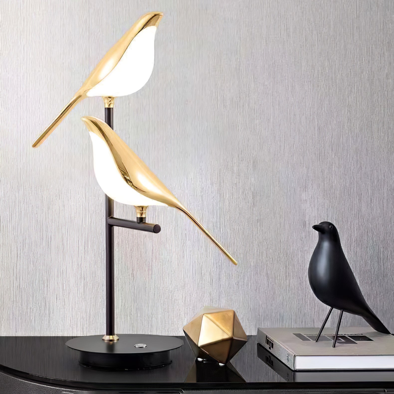 magpie-perch-table-lamp-anzaz-Black & Gold-2