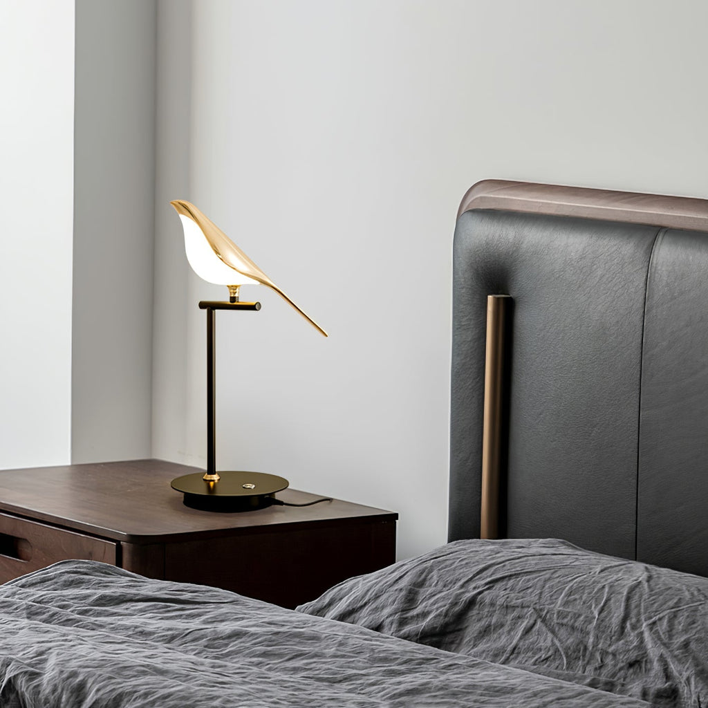 magpie-perch-table-lamp-anzaz--12