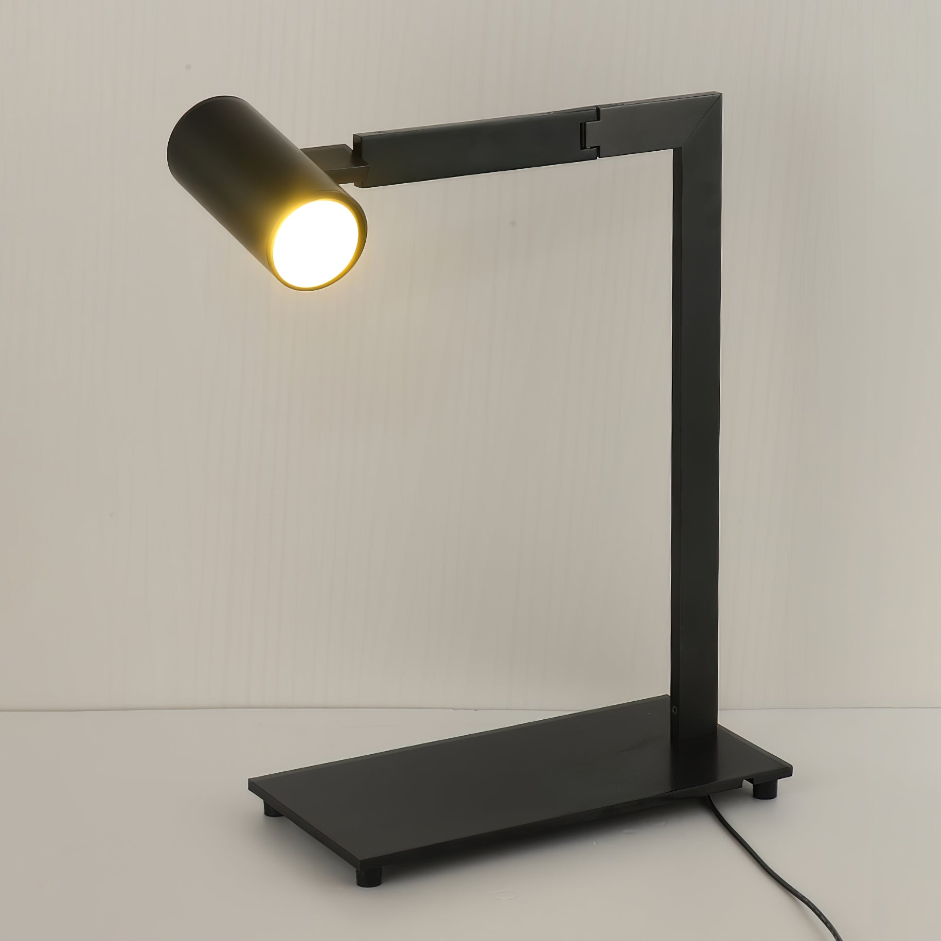 mahari-table-lamp-anzaz--33