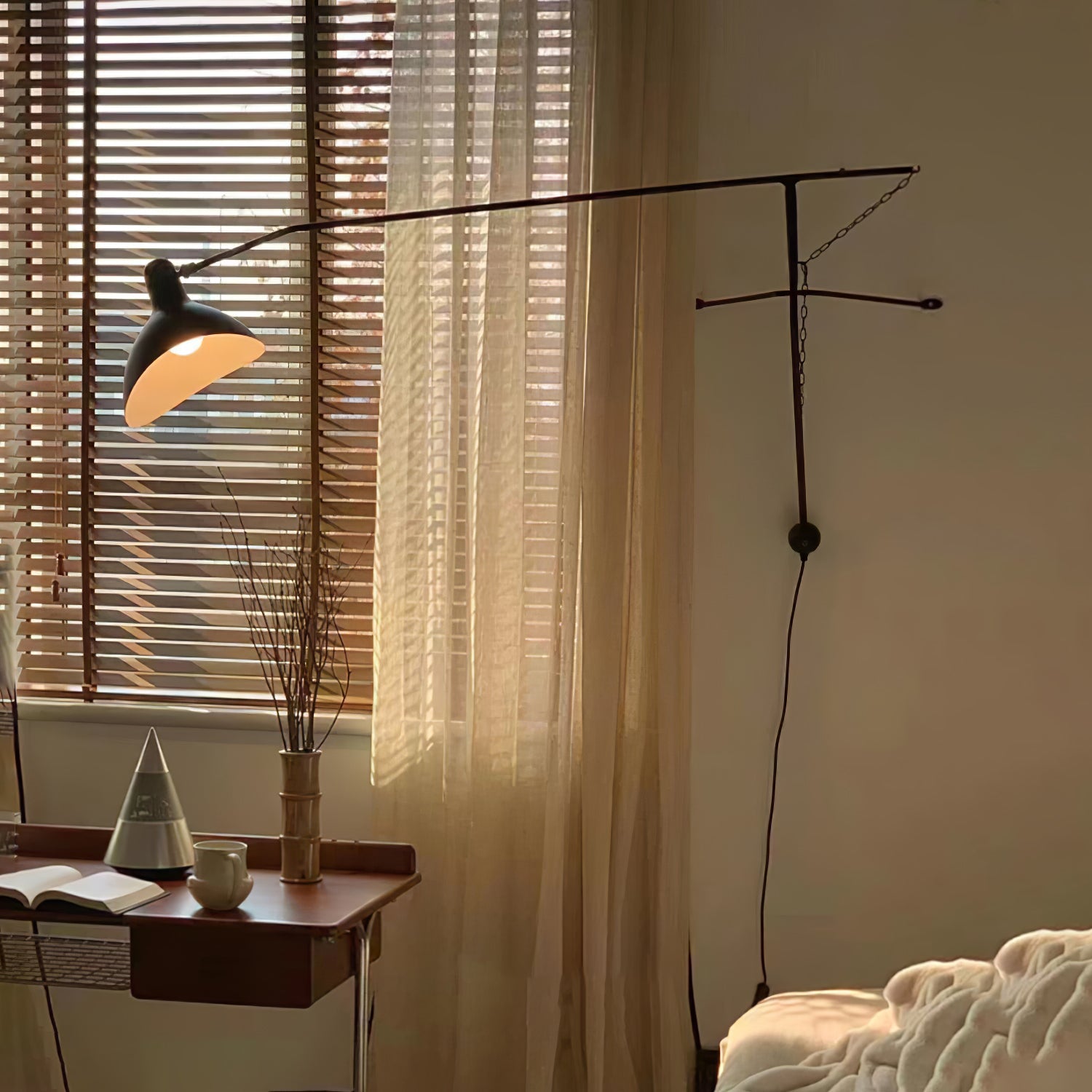 mantis-arm-wall-lamp-anzaz--42