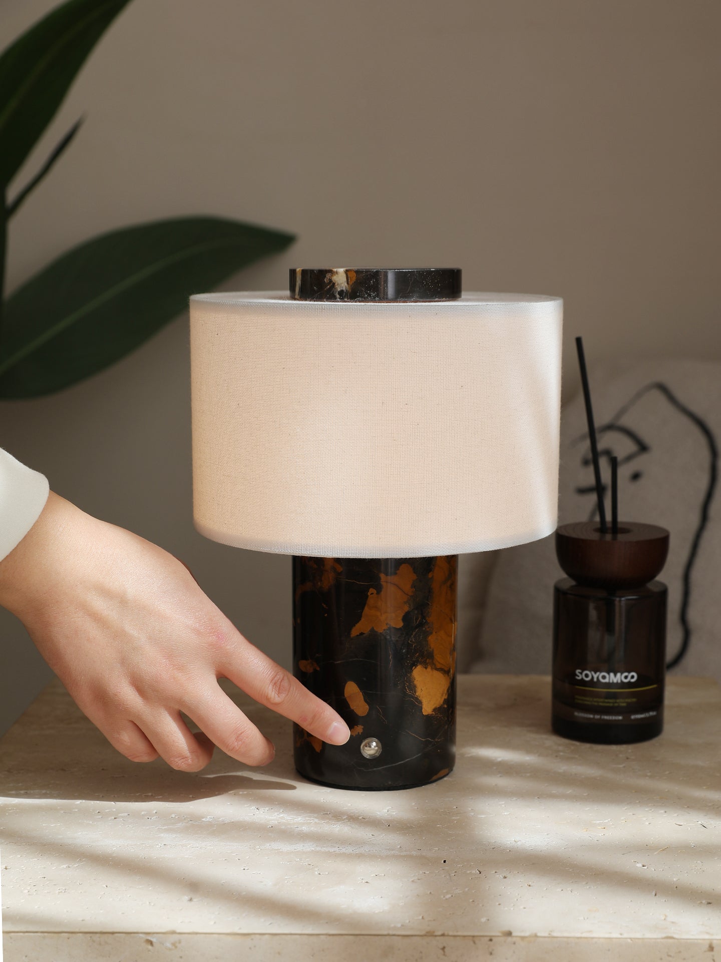 marbella-stone-table-lamp-anzaz--15