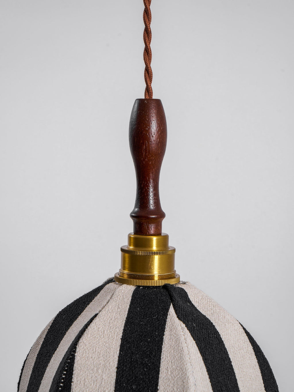 marbre-stripe-pendant-light-anzaz--12