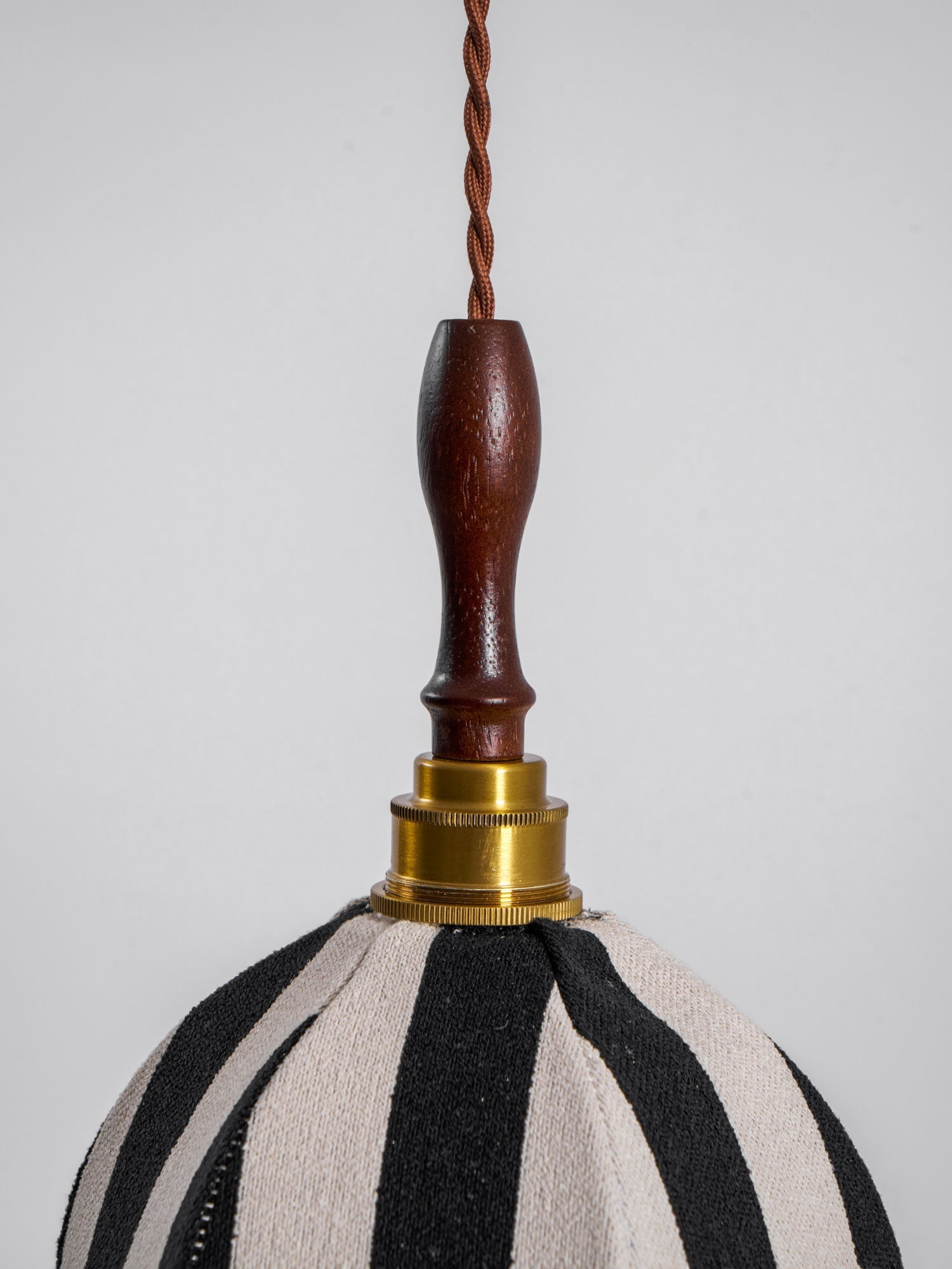 marbre-stripe-pendant-light-anzaz--12