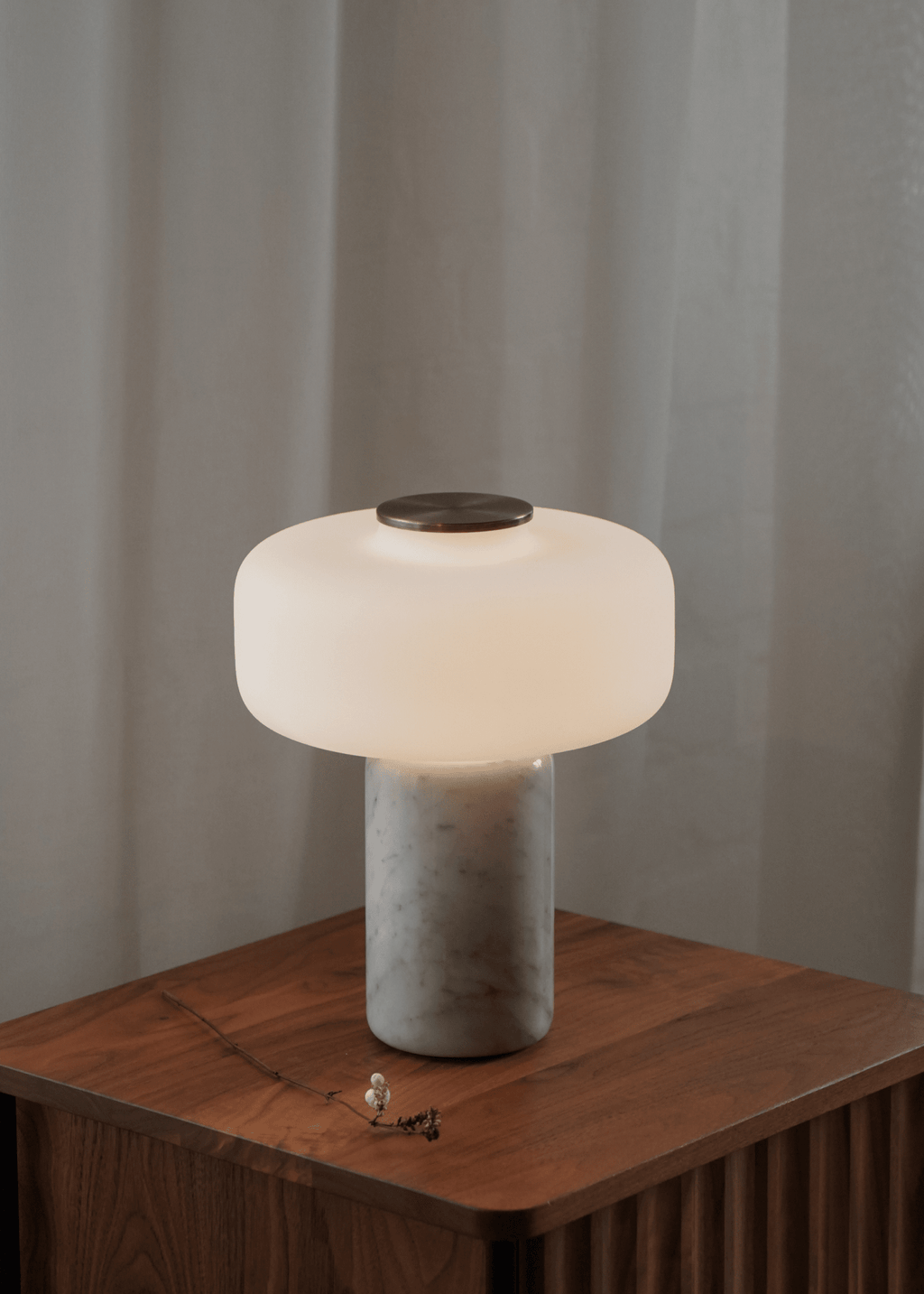 maris-rechargeable-marble-table-lamp-anzaz--11
