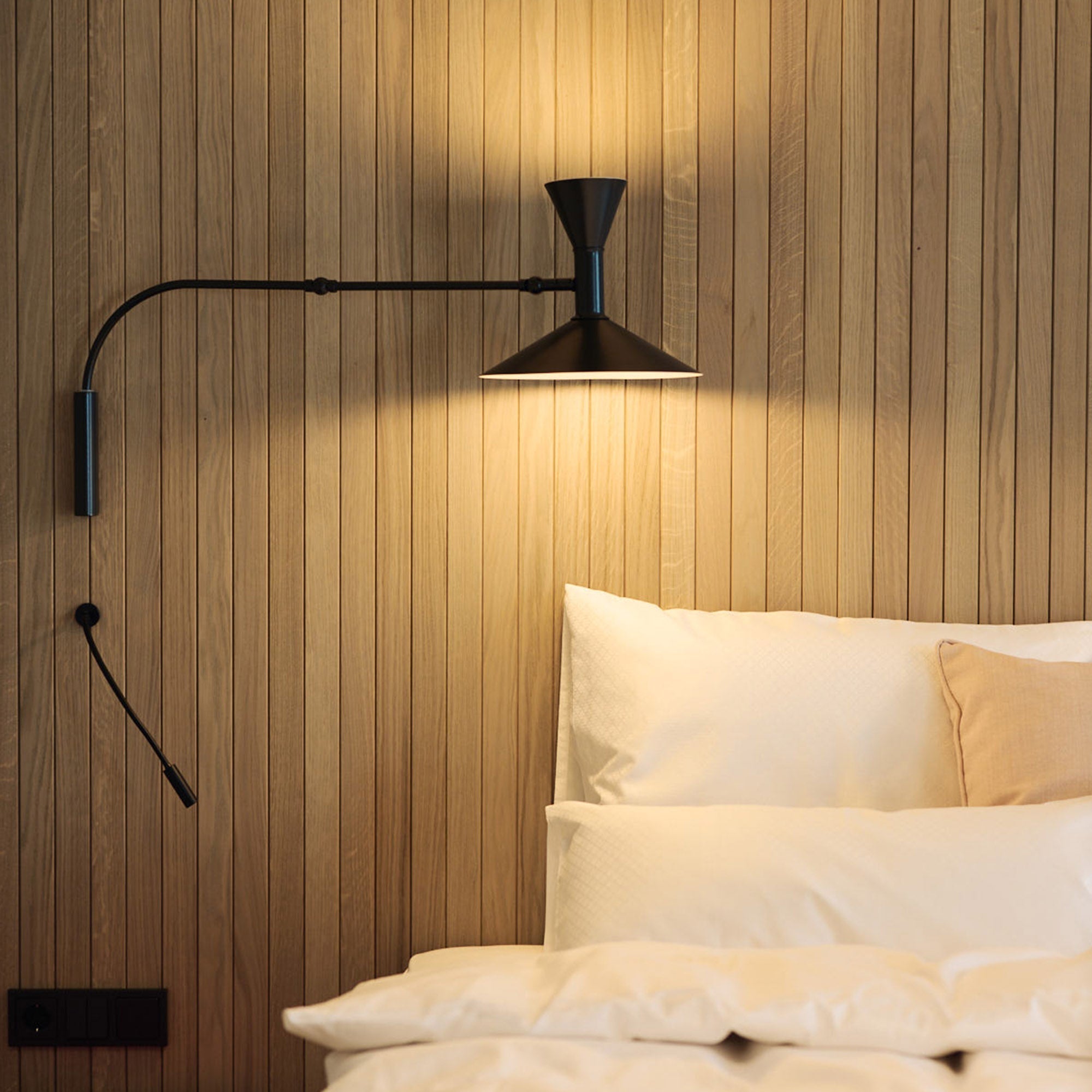 marseille-plug-in-wall-light-anzaz--21