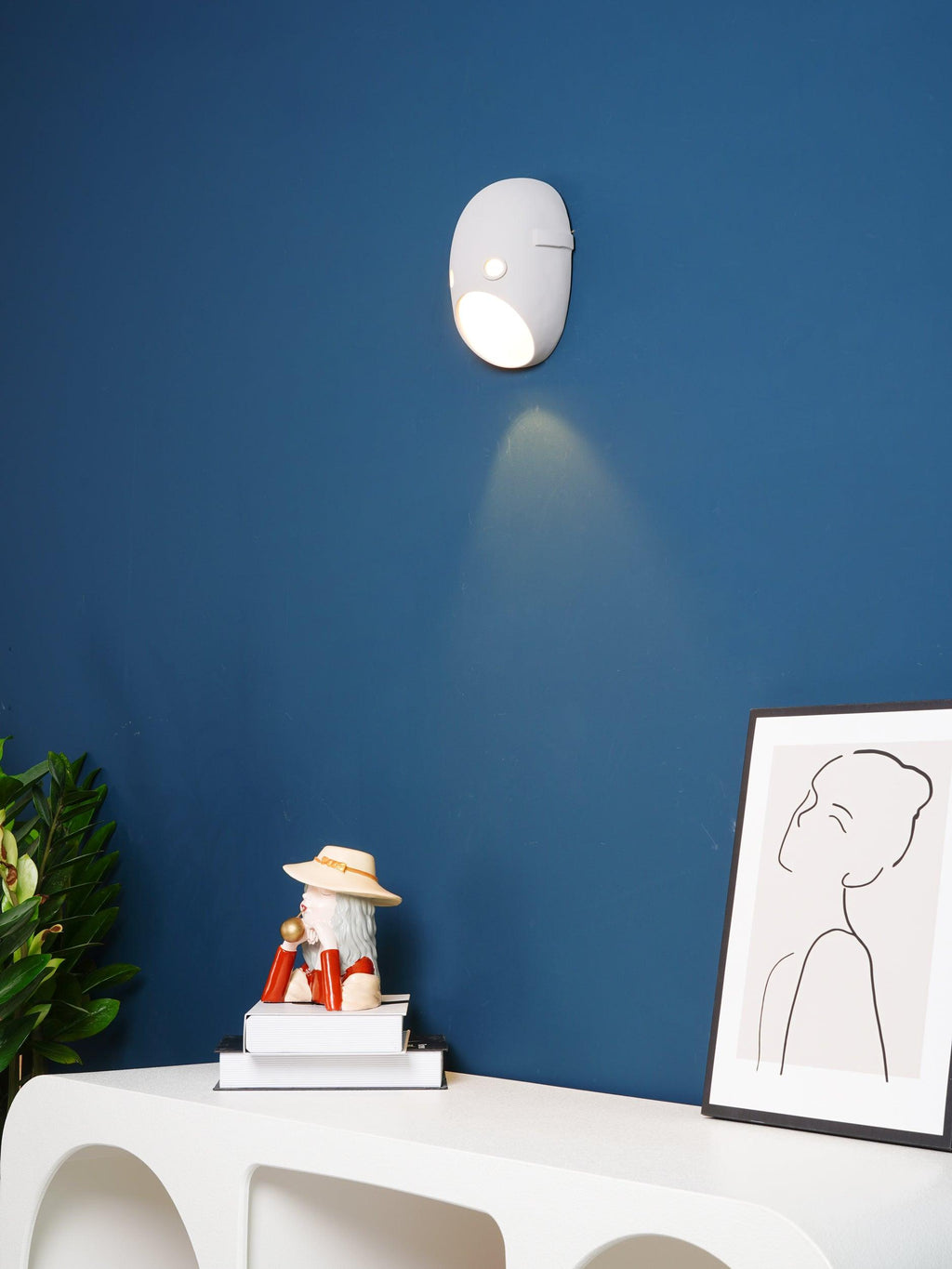 the-party-wall-light-anzaz--11